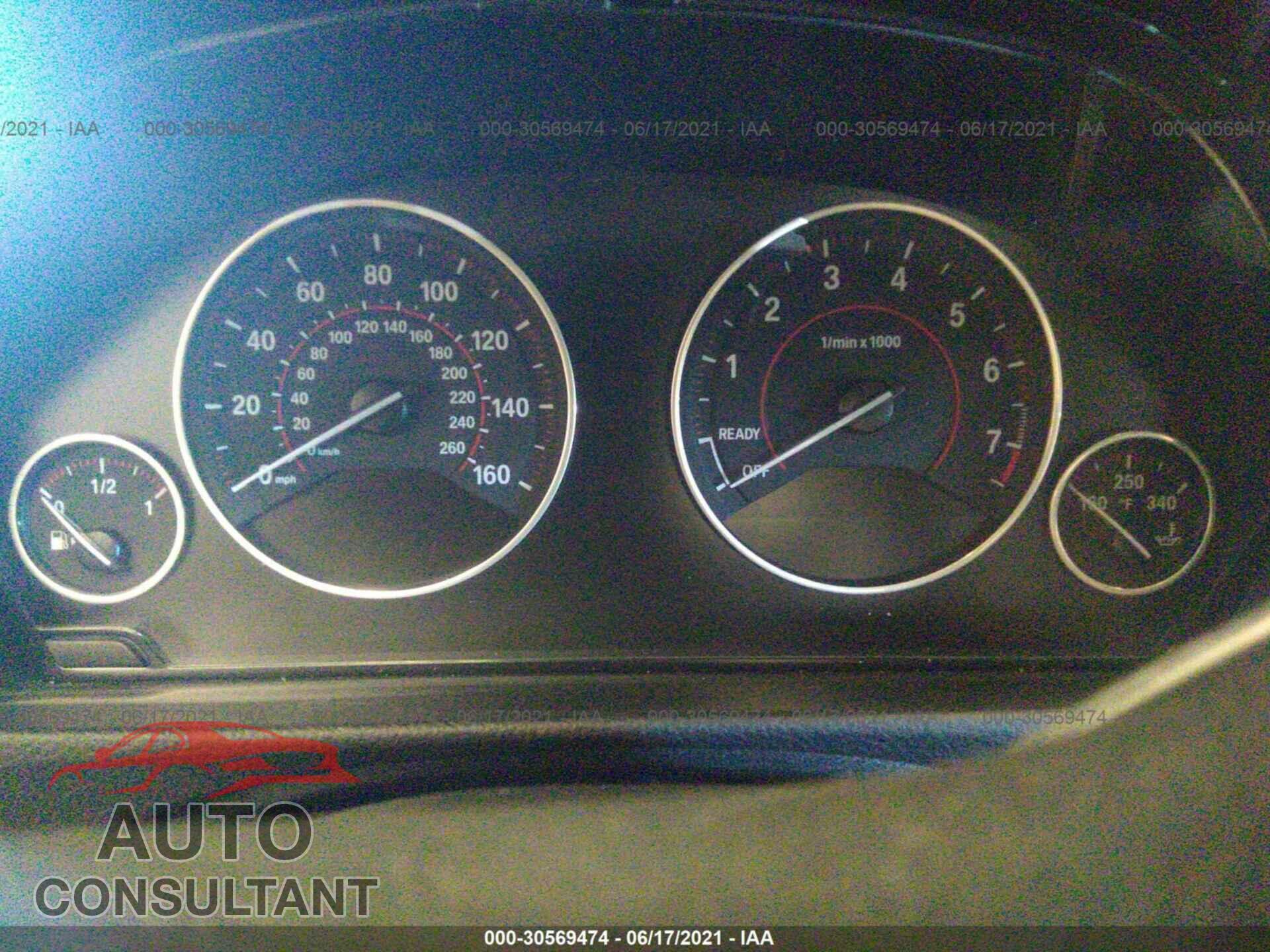 BMW 3 SERIES 2016 - WBA8E9C52GK644935