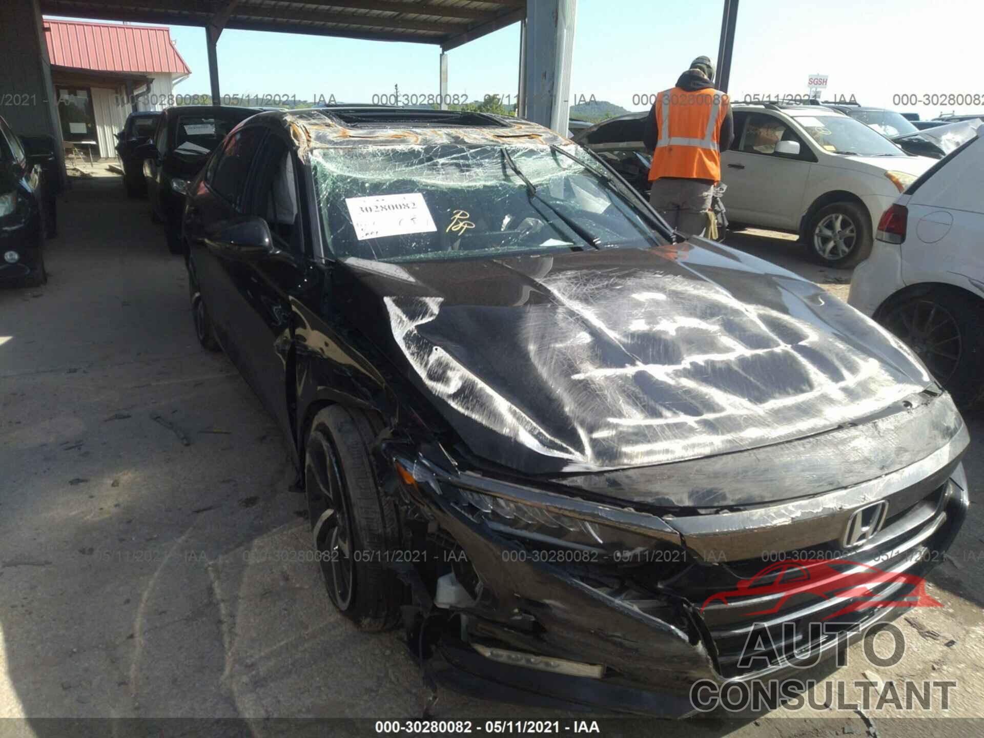 HONDA ACCORD SEDAN 2018 - 1HGCV2F34JA028876
