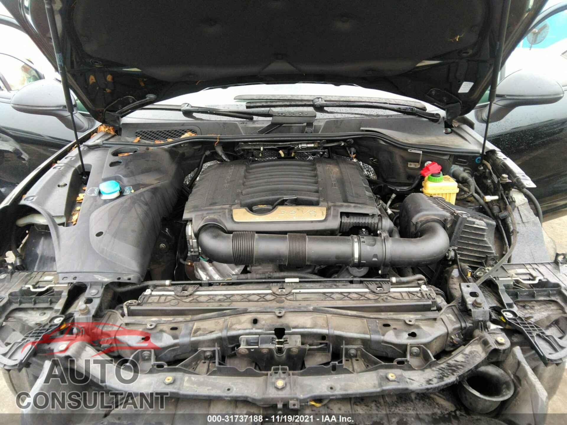 PORSCHE CAYENNE 2016 - WP1AA2A27GLA08147