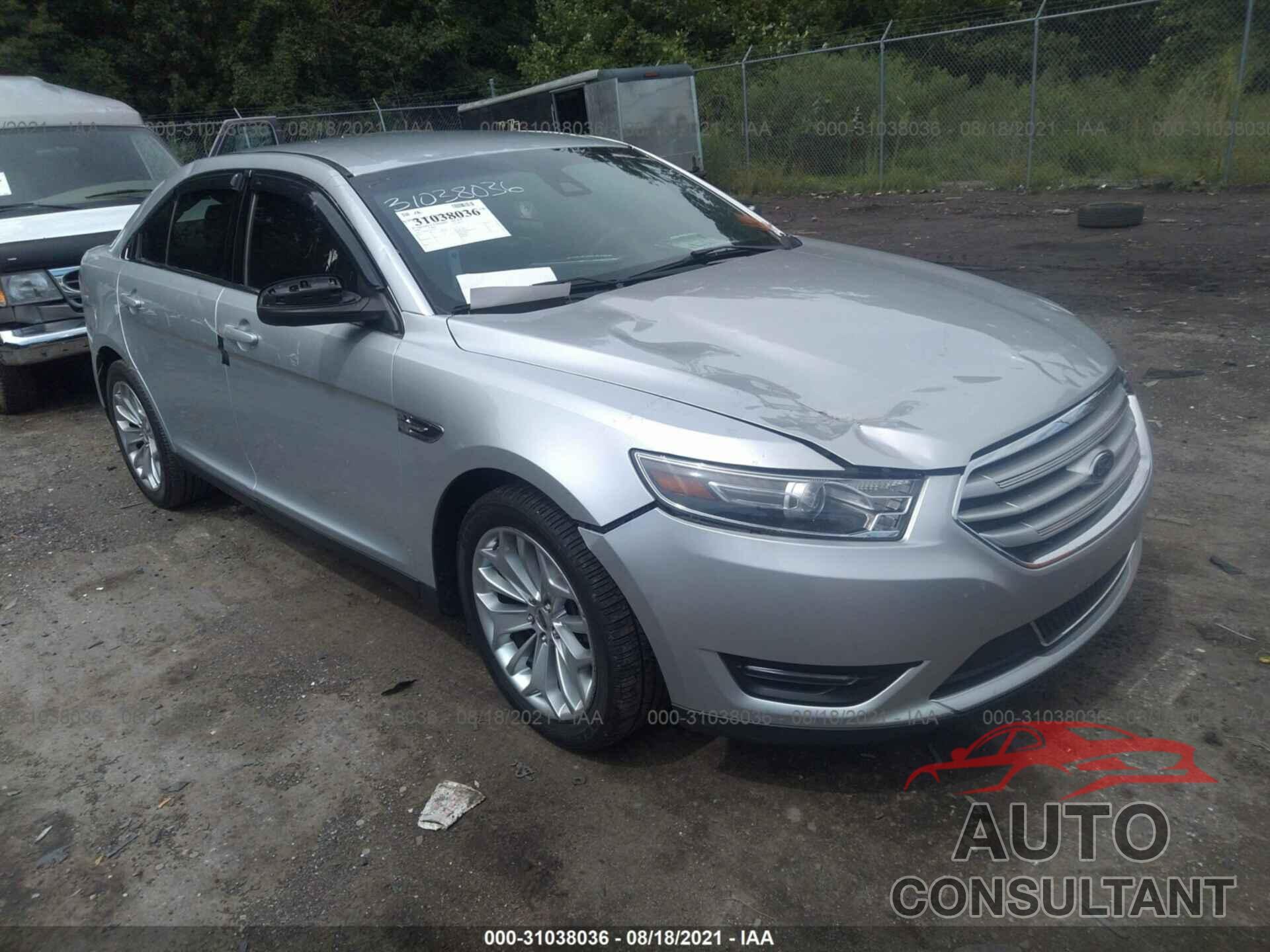 FORD TAURUS 2018 - 1FAHP2F82JG102213