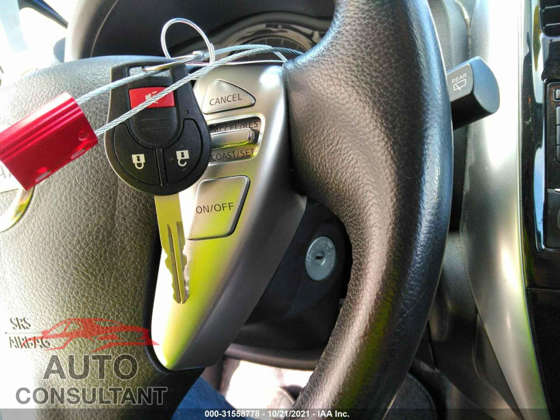 NISSAN VERSA NOTE 2017 - 3N1CE2CP1HL373360