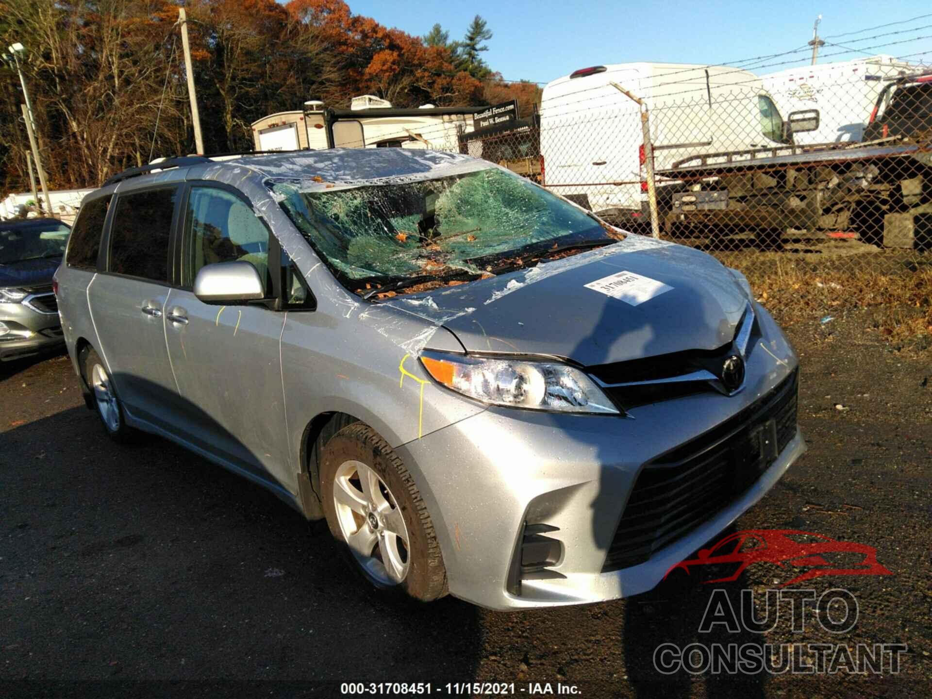 TOYOTA SIENNA 2019 - 5TDKZ3DC6KS007068