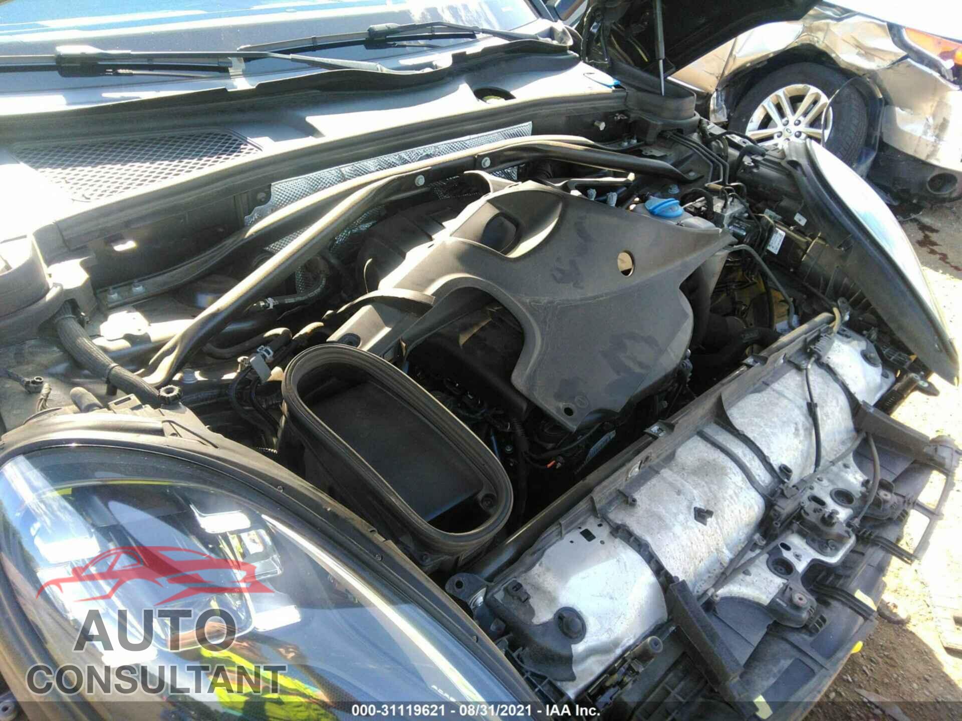 PORSCHE MACAN 2017 - WP1AA2A53HLB00240