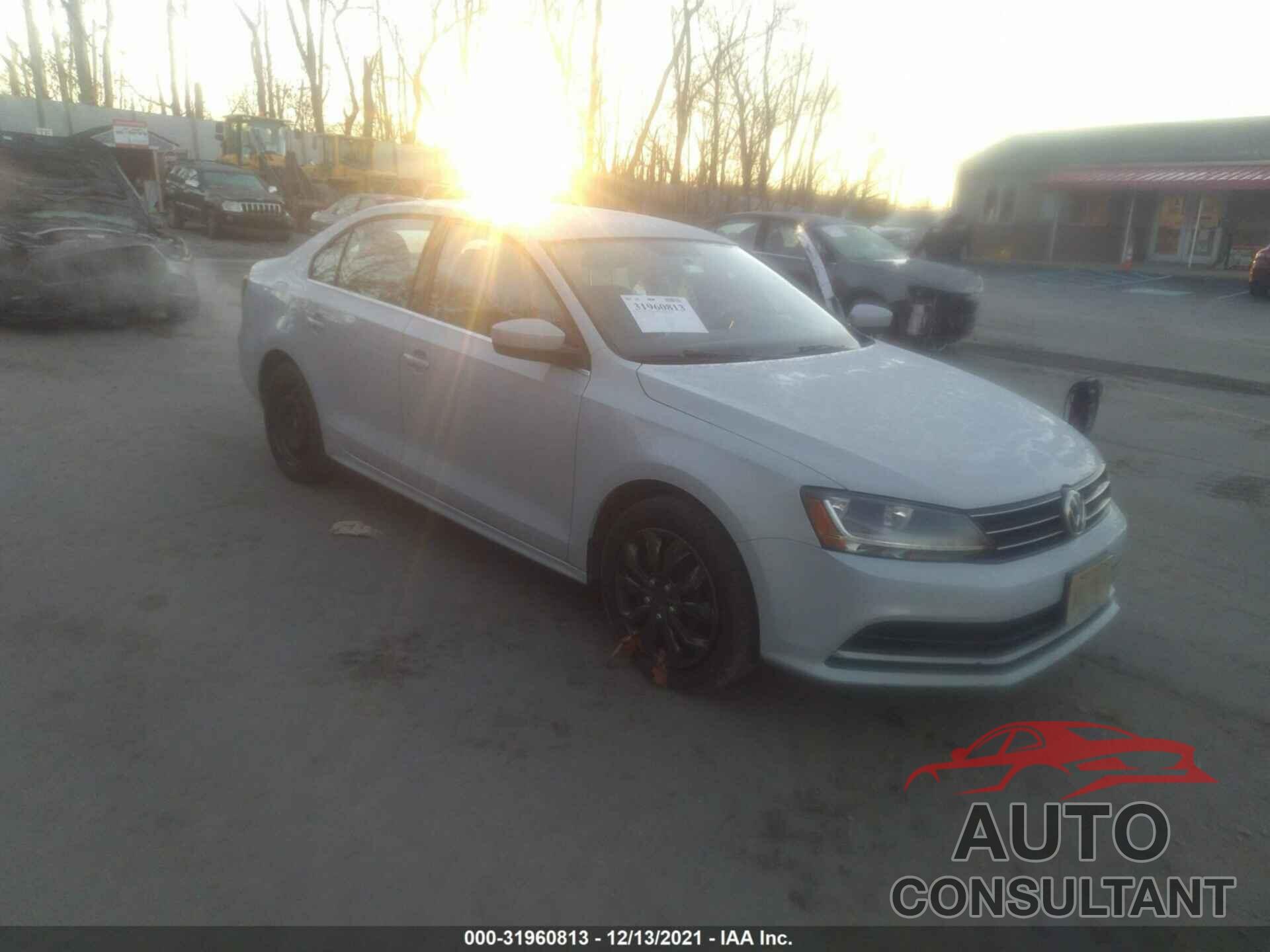 VOLKSWAGEN JETTA 2017 - 3VW2B7AJ5HM254909