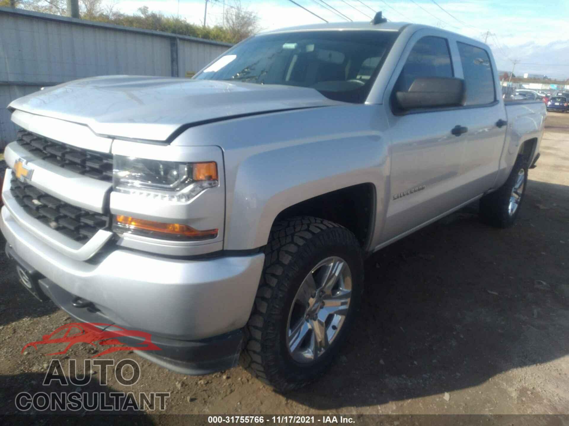 CHEVROLET SILVERADO 1500 2018 - 3GCUKPEC9JG353096