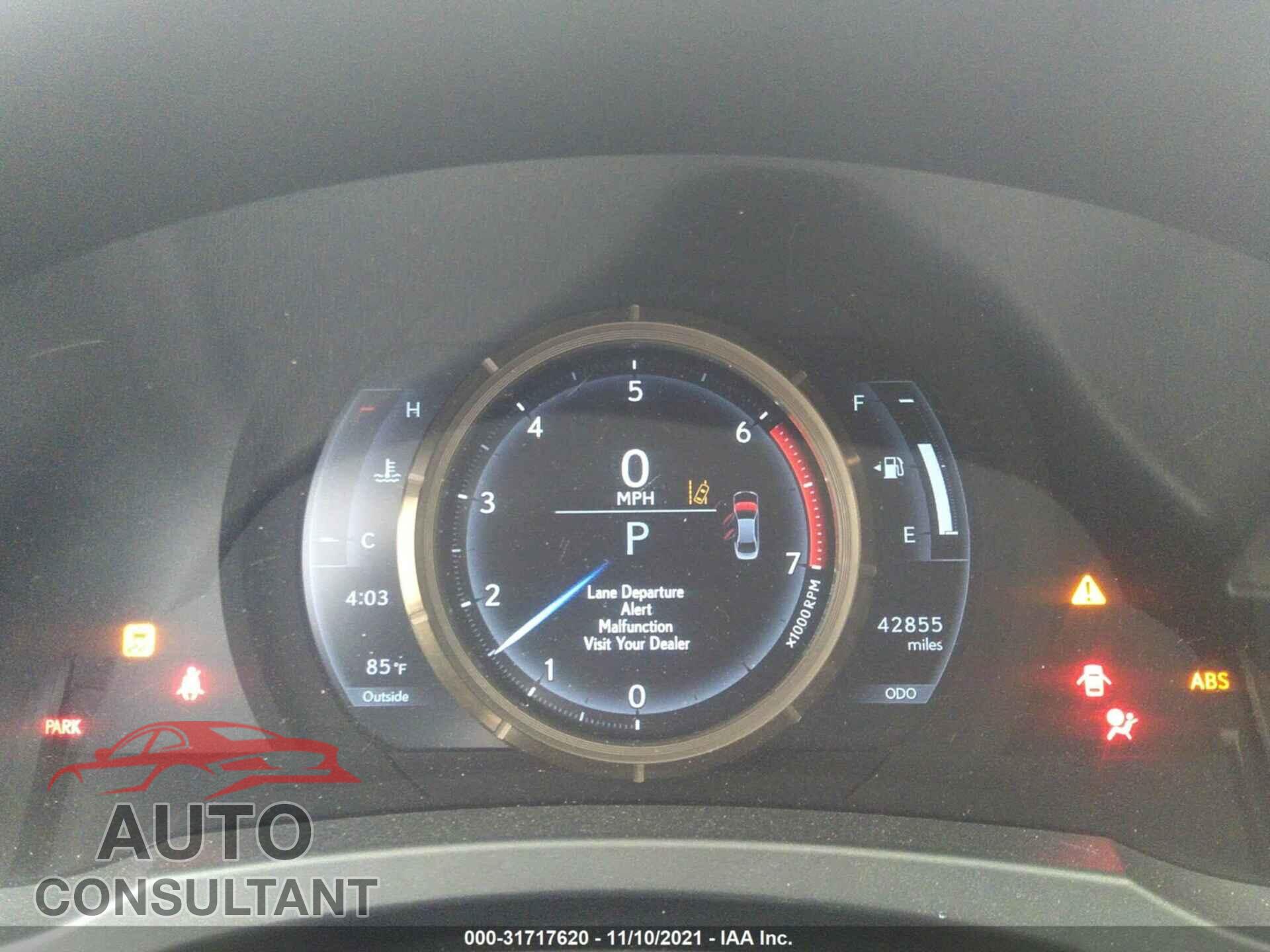 LEXUS IS 2017 - JTHBA1D27H5038944