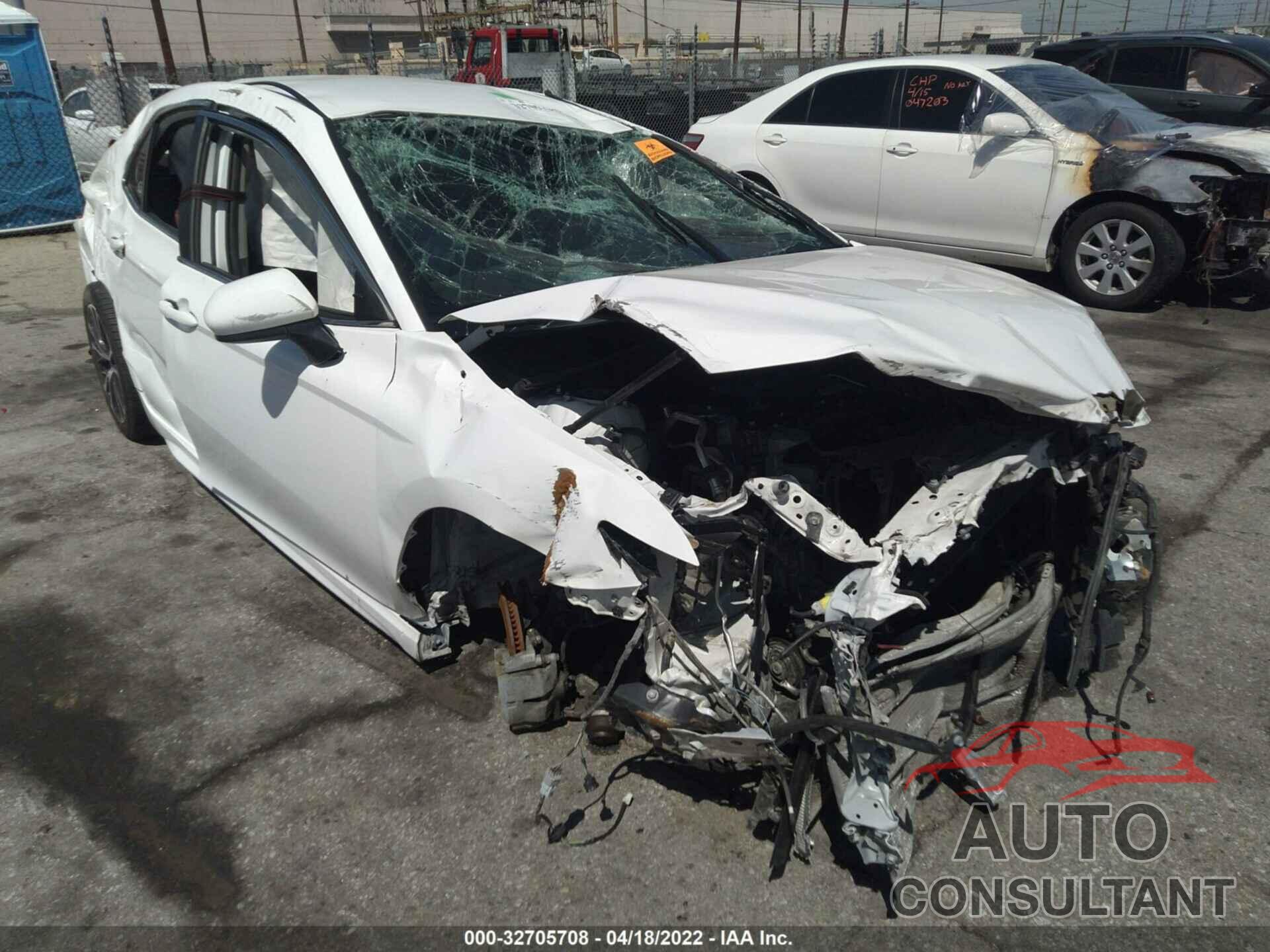 TOYOTA CAMRY 2019 - 4T1B11HK4KU736609