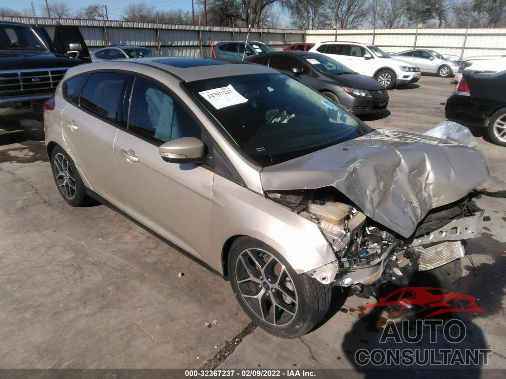FORD FOCUS 2018 - 1FADP3M20JL302484