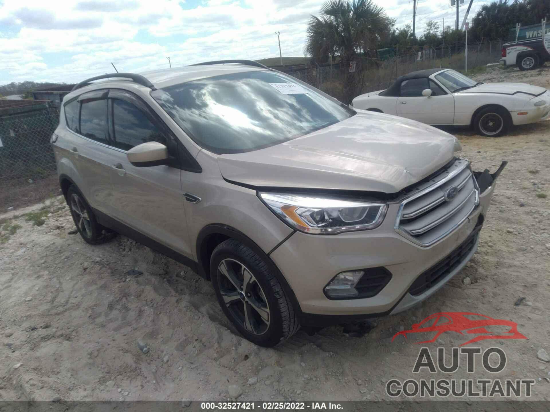 FORD ESCAPE 2018 - 1FMCU0HD1JUB20596