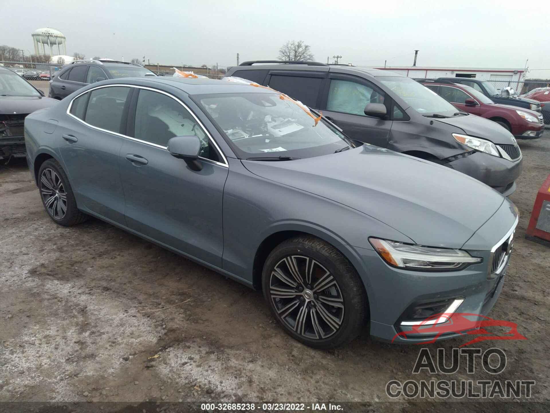 VOLVO S60 2022 - 7JRL12TL2NG165818