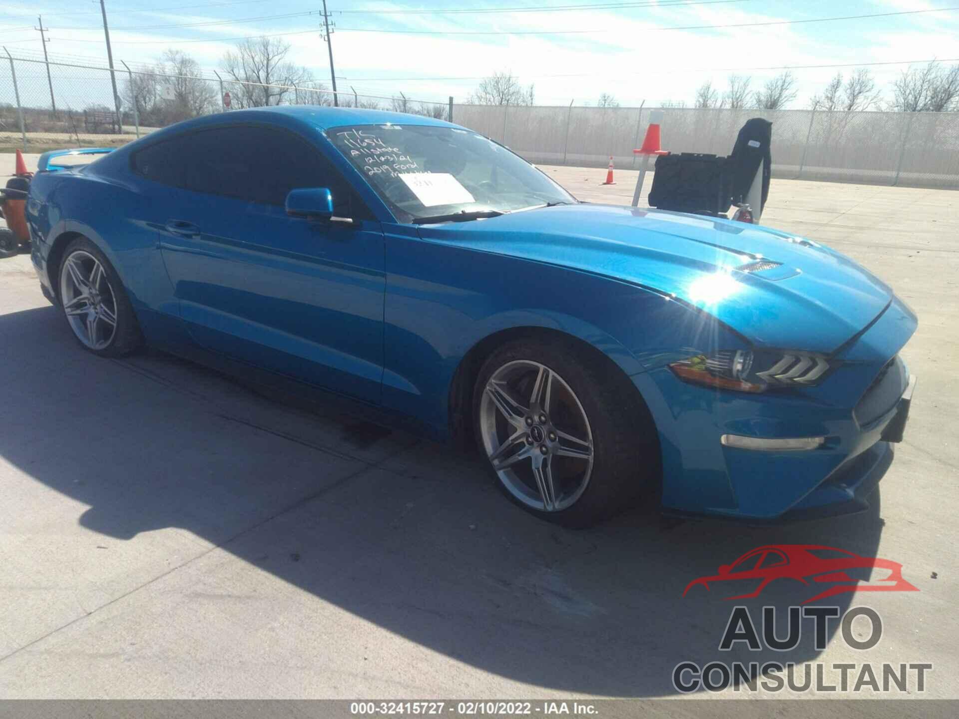 FORD MUSTANG 2019 - 1FA6P8THXK5178273