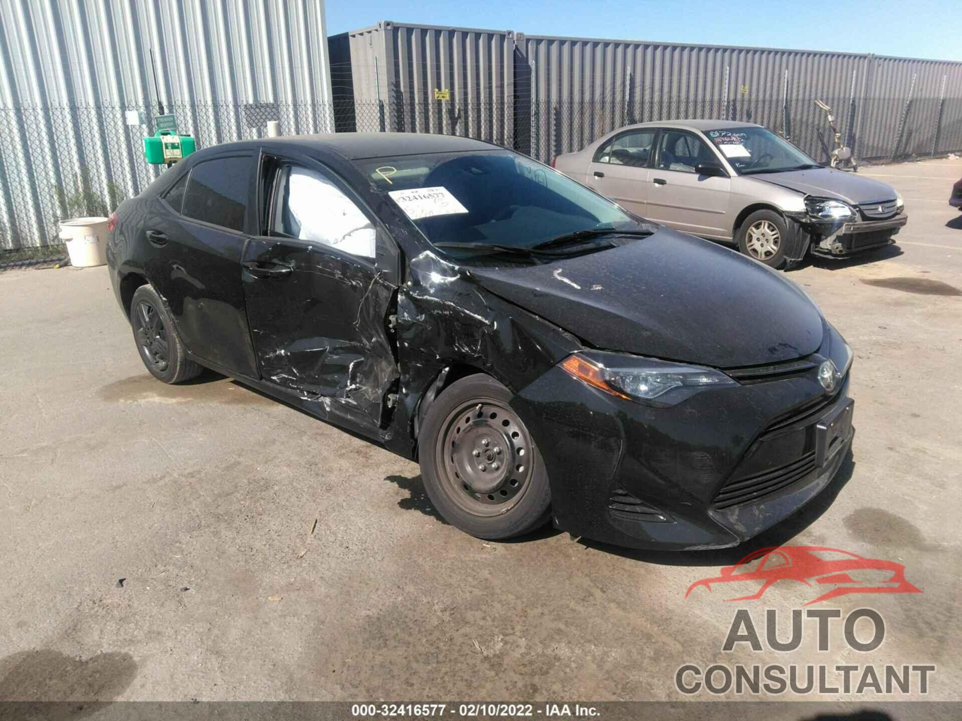 TOYOTA COROLLA 2018 - 5YFBURHE5JP802973