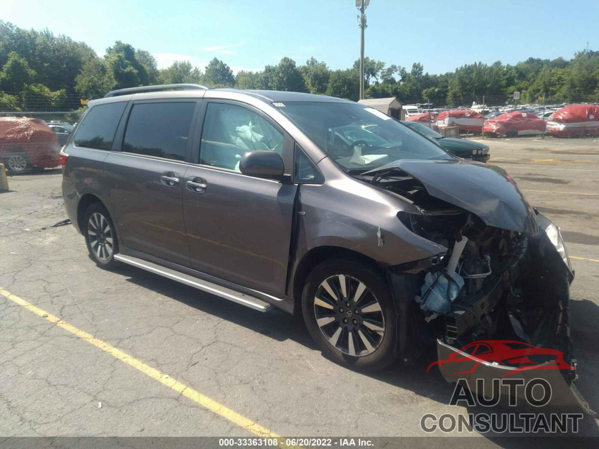 TOYOTA SIENNA 2018 - 5TDDZ3DC0JS190104