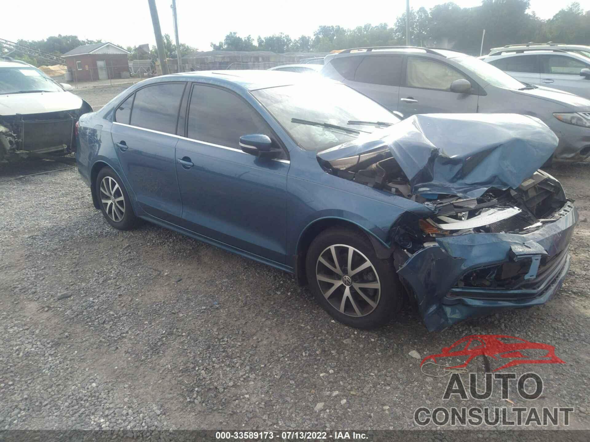 VOLKSWAGEN JETTA 2017 - 3VWDB7AJ9HM249821