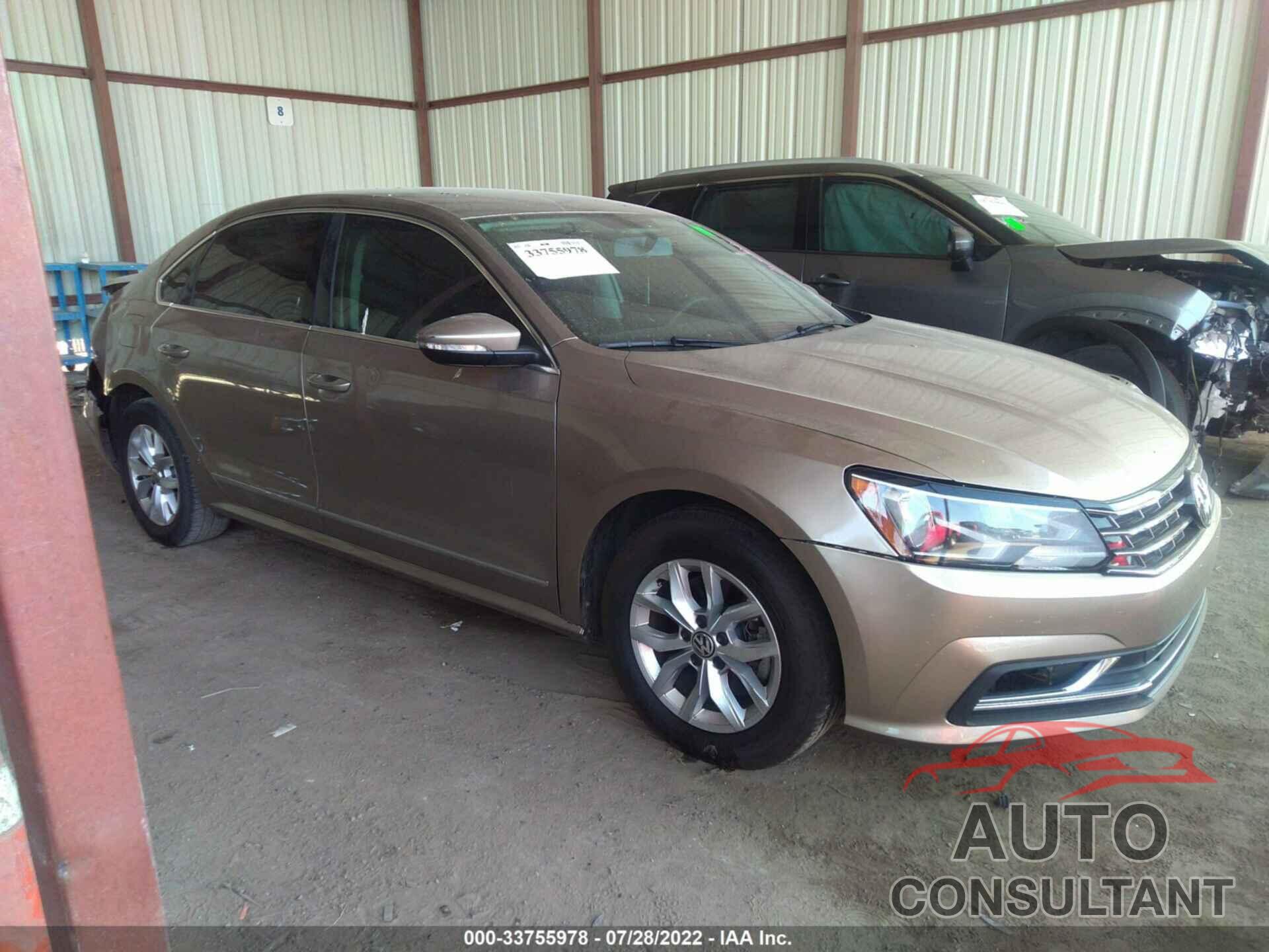 VOLKSWAGEN PASSAT 2016 - 1VWAS7A38GC019319