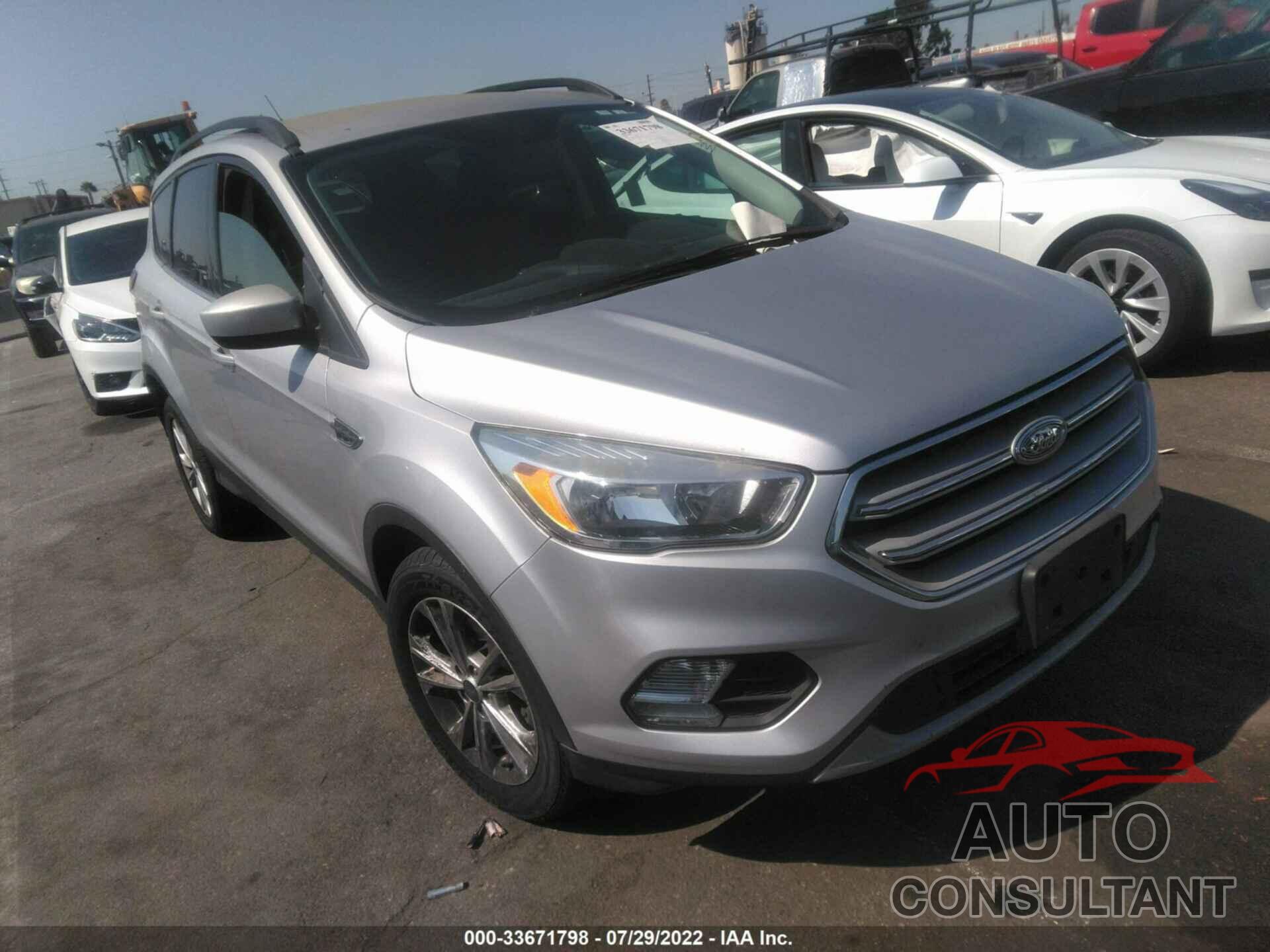 FORD ESCAPE 2018 - 1FMCU0GD6JUA56668