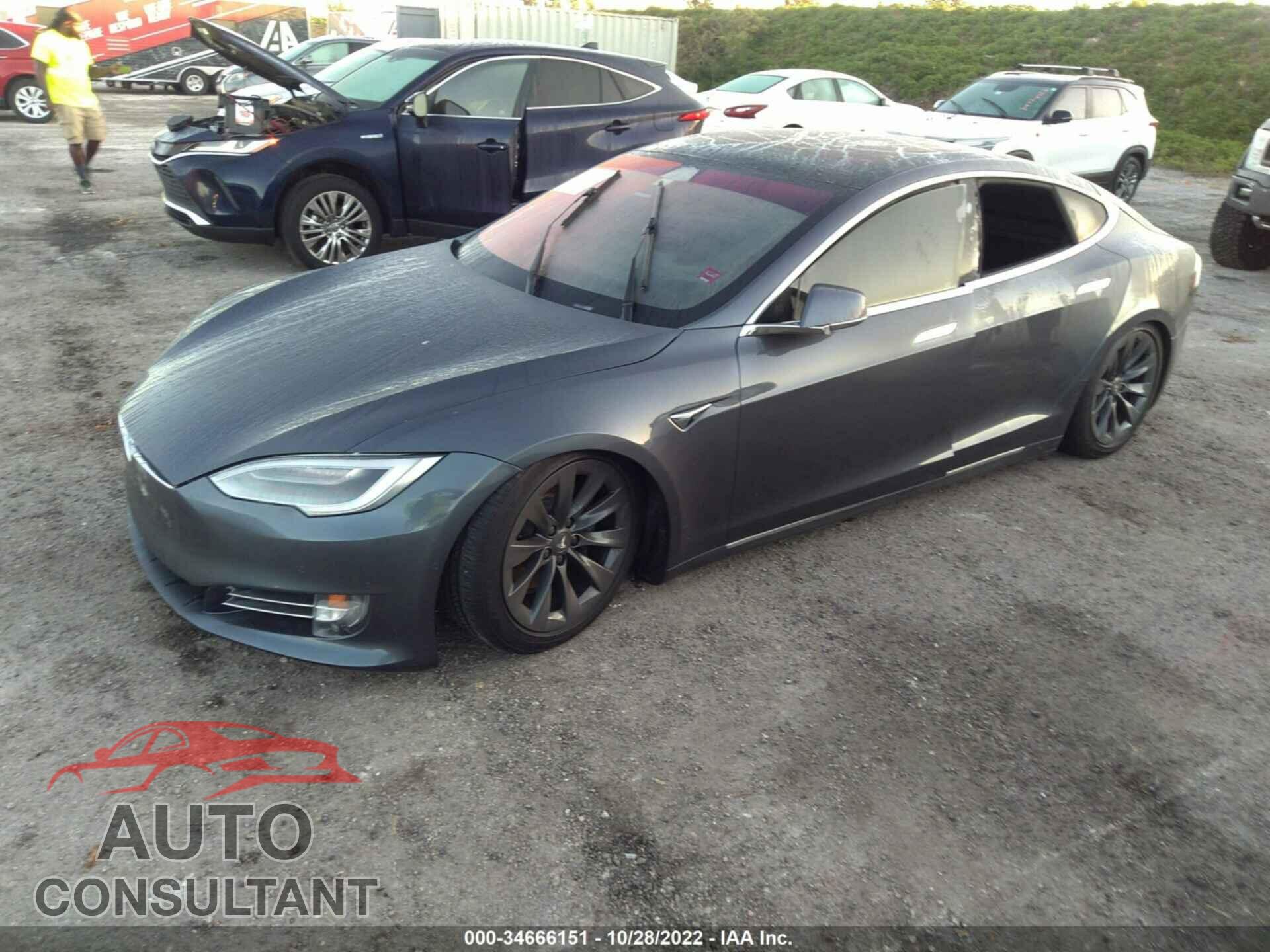TESLA MODEL S 2020 - 5YJSA1E29LF400019