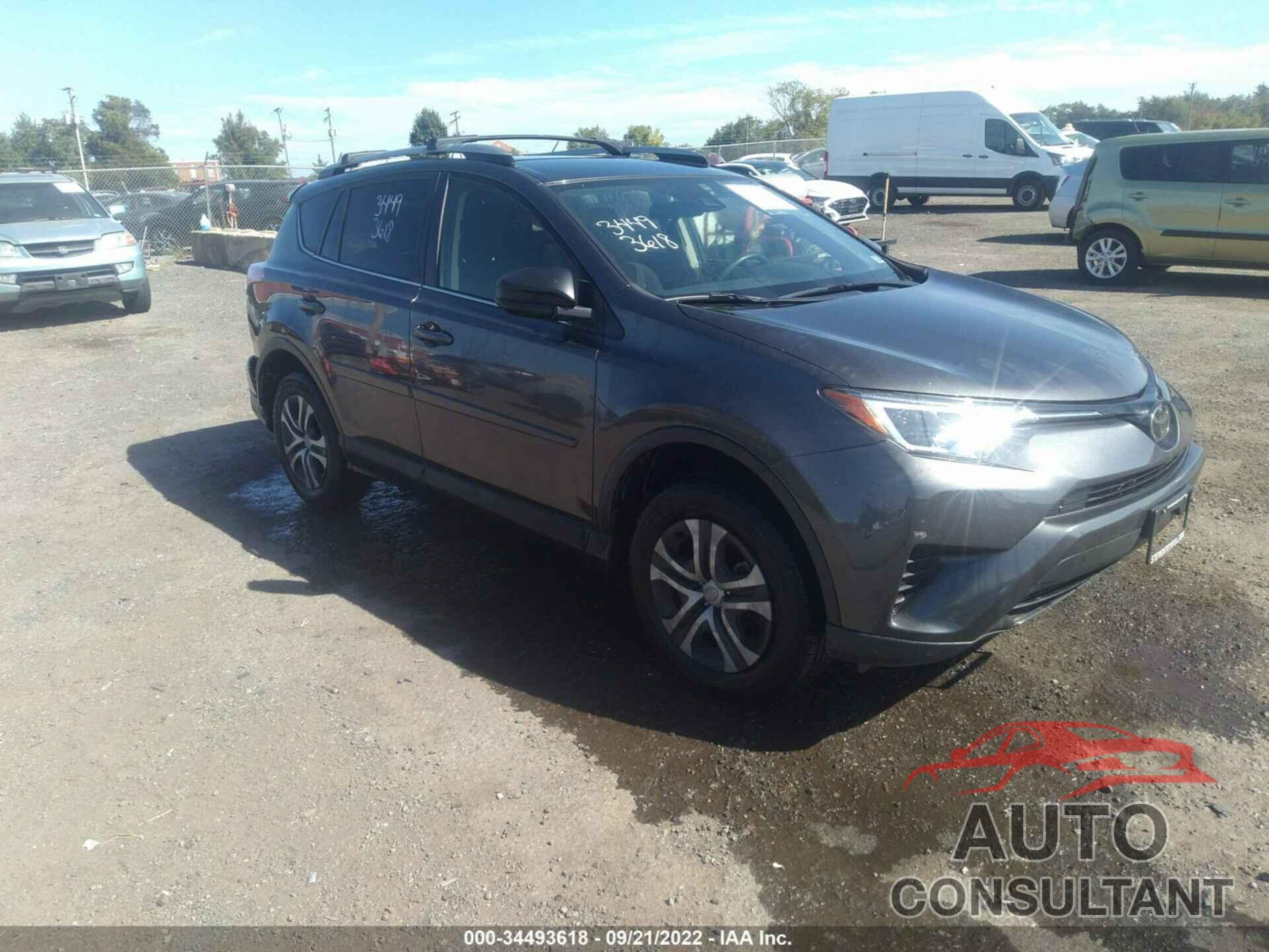 TOYOTA RAV4 2017 - JTMBFREV9HJ108042