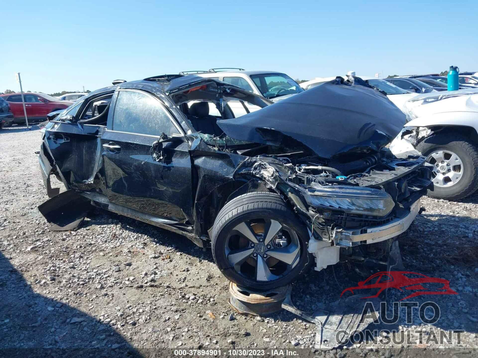 HONDA ACCORD 2018 - 1HGCV2F93JA008879
