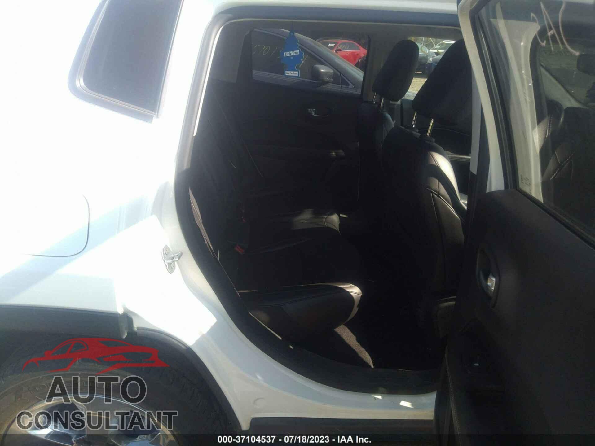 JEEP COMPASS 2019 - 3C4NJDBBXKT818351