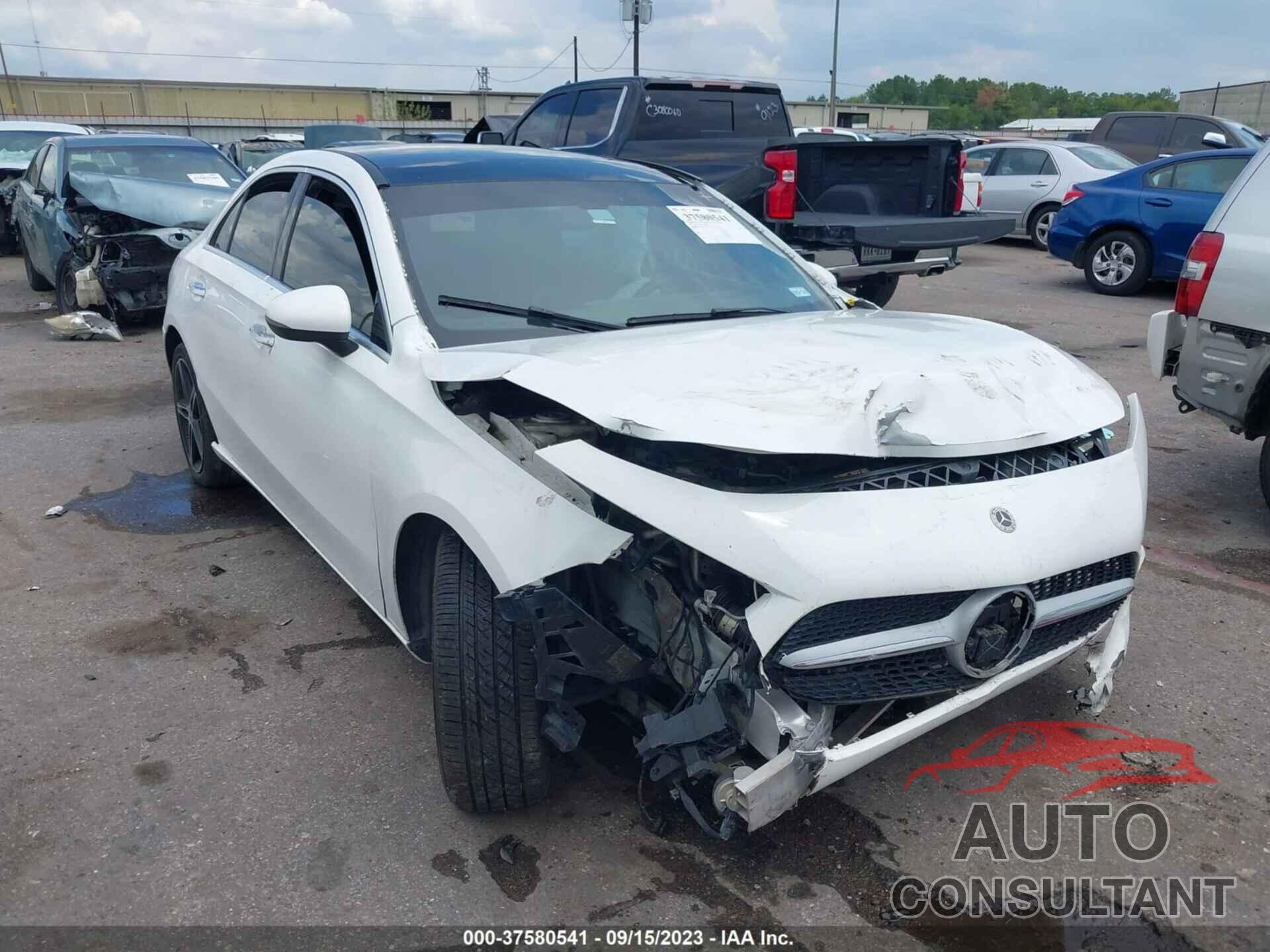 MERCEDES-BENZ A 220 2021 - W1K3G4EB9MJ297060