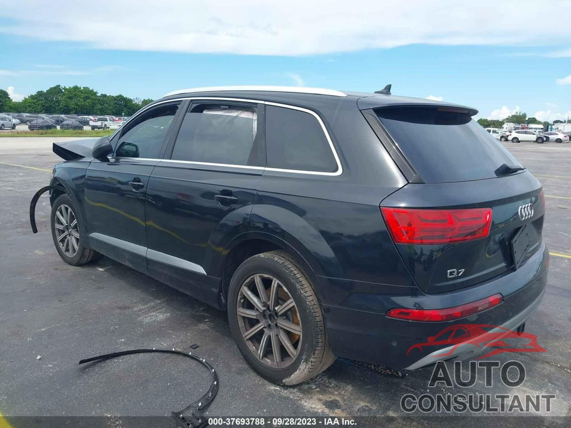 AUDI Q7 2019 - WA1VAAF77KD013637