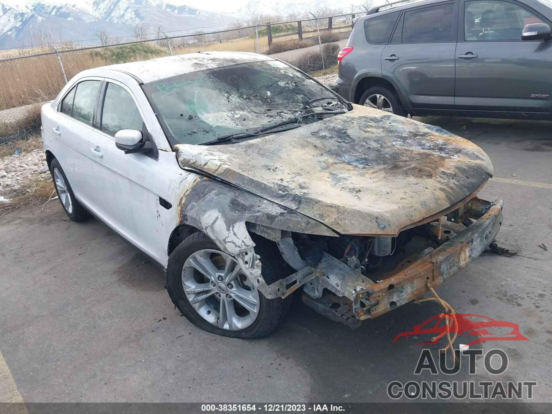 FORD TAURUS 2017 - 1FAHP2E8XHG127114