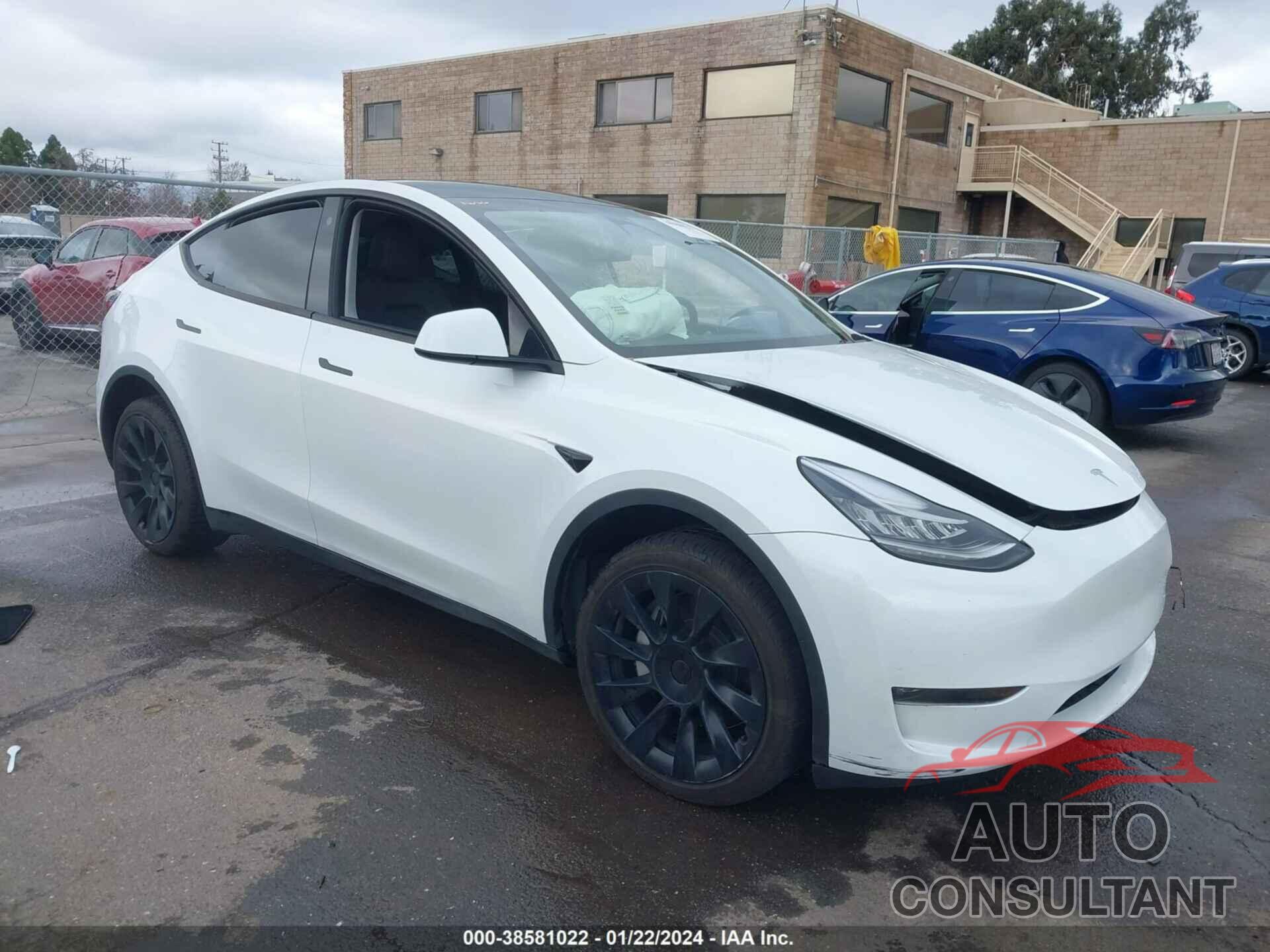 TESLA MODEL Y 2023 - 7SAYGDEE3PA052194