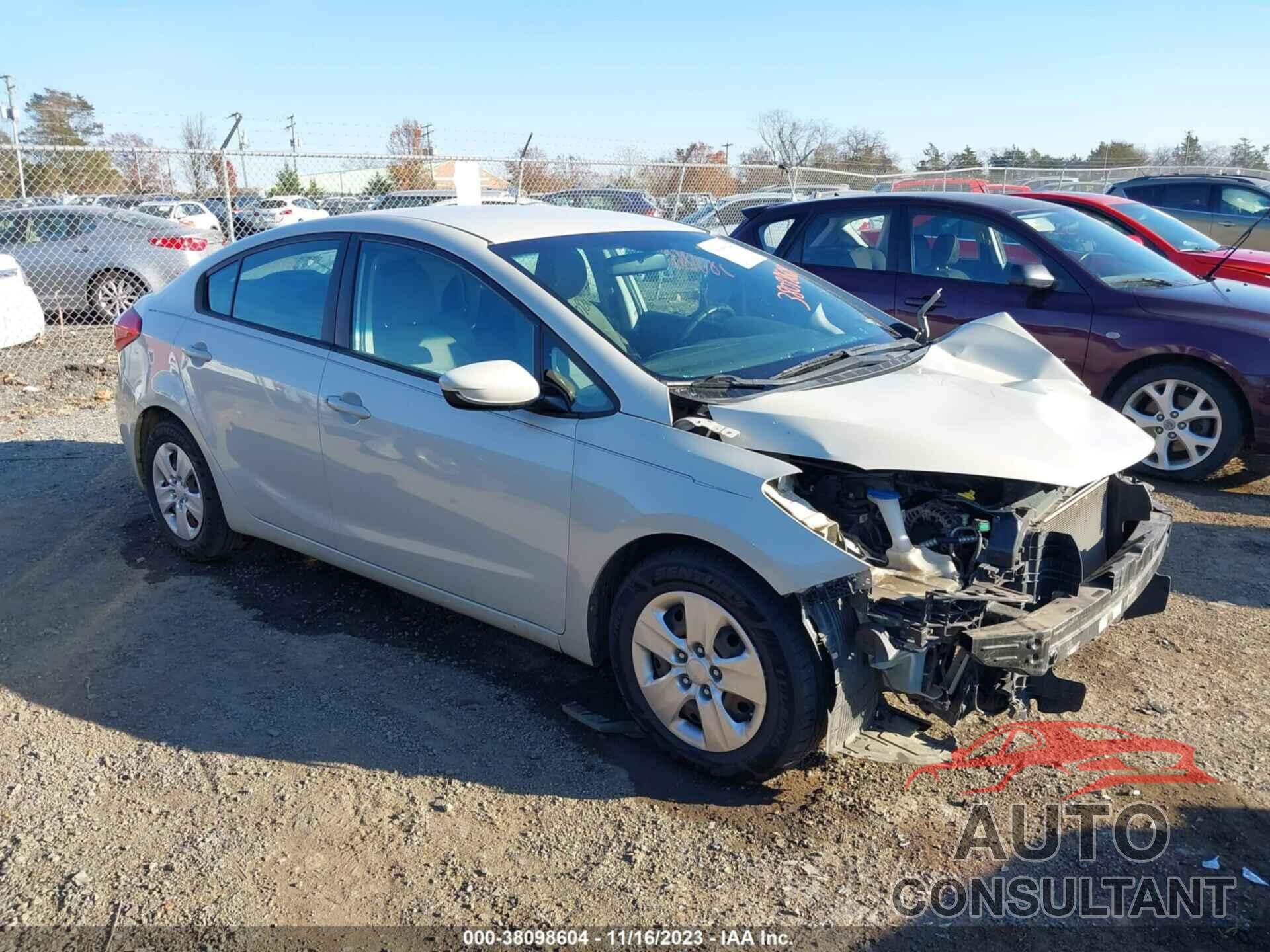 KIA FORTE 2015 - KNAFK4A67F5372636