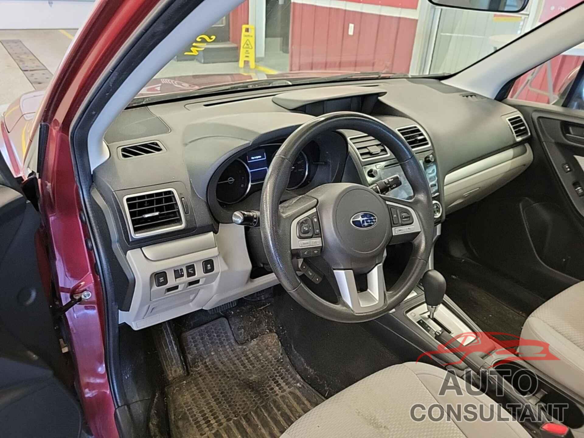 SUBARU FORESTER 2018 - JF2SJAGC2JH606528
