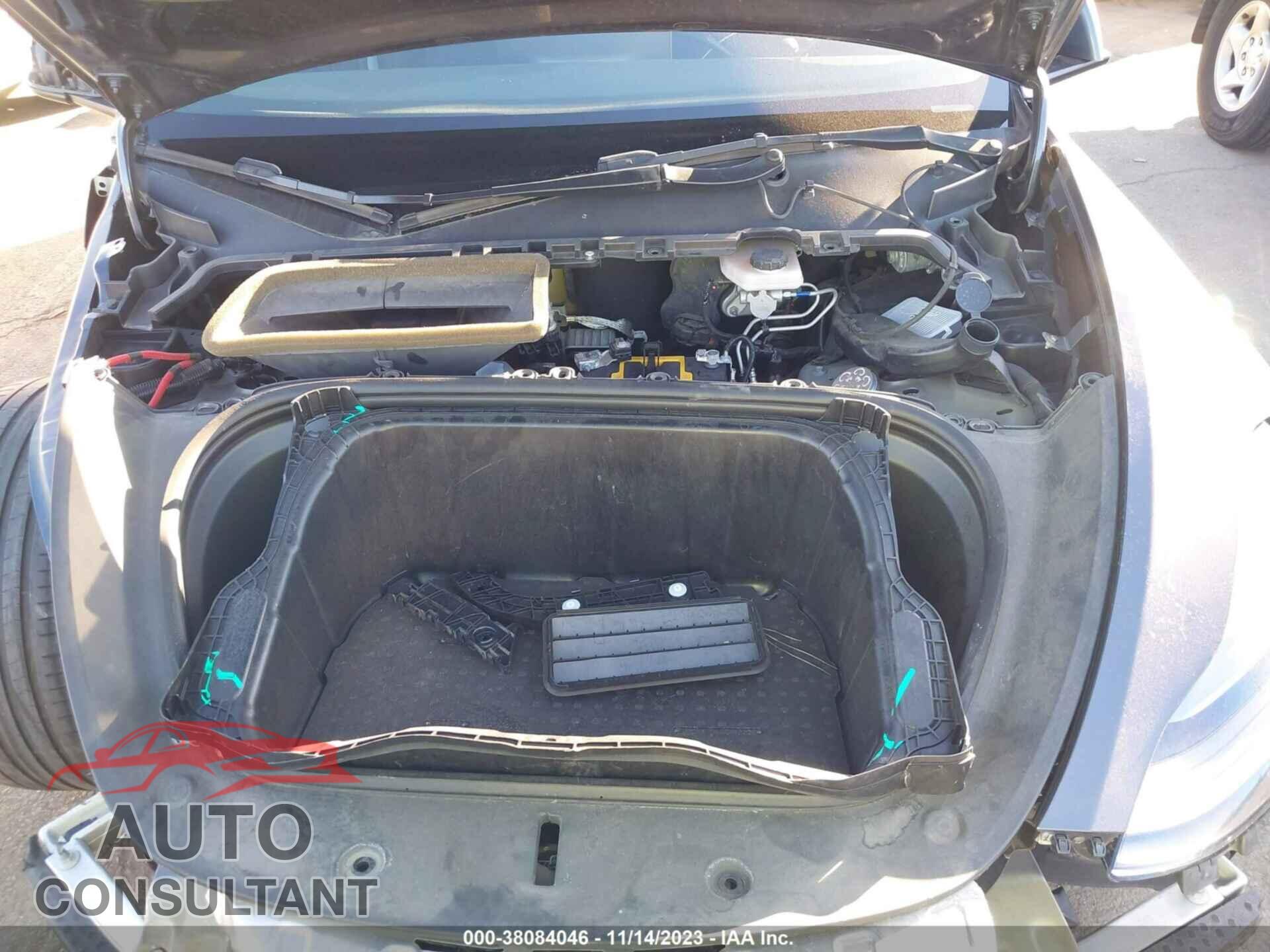 TESLA MODEL Y 2021 - 5YJYGDEF7MF202070