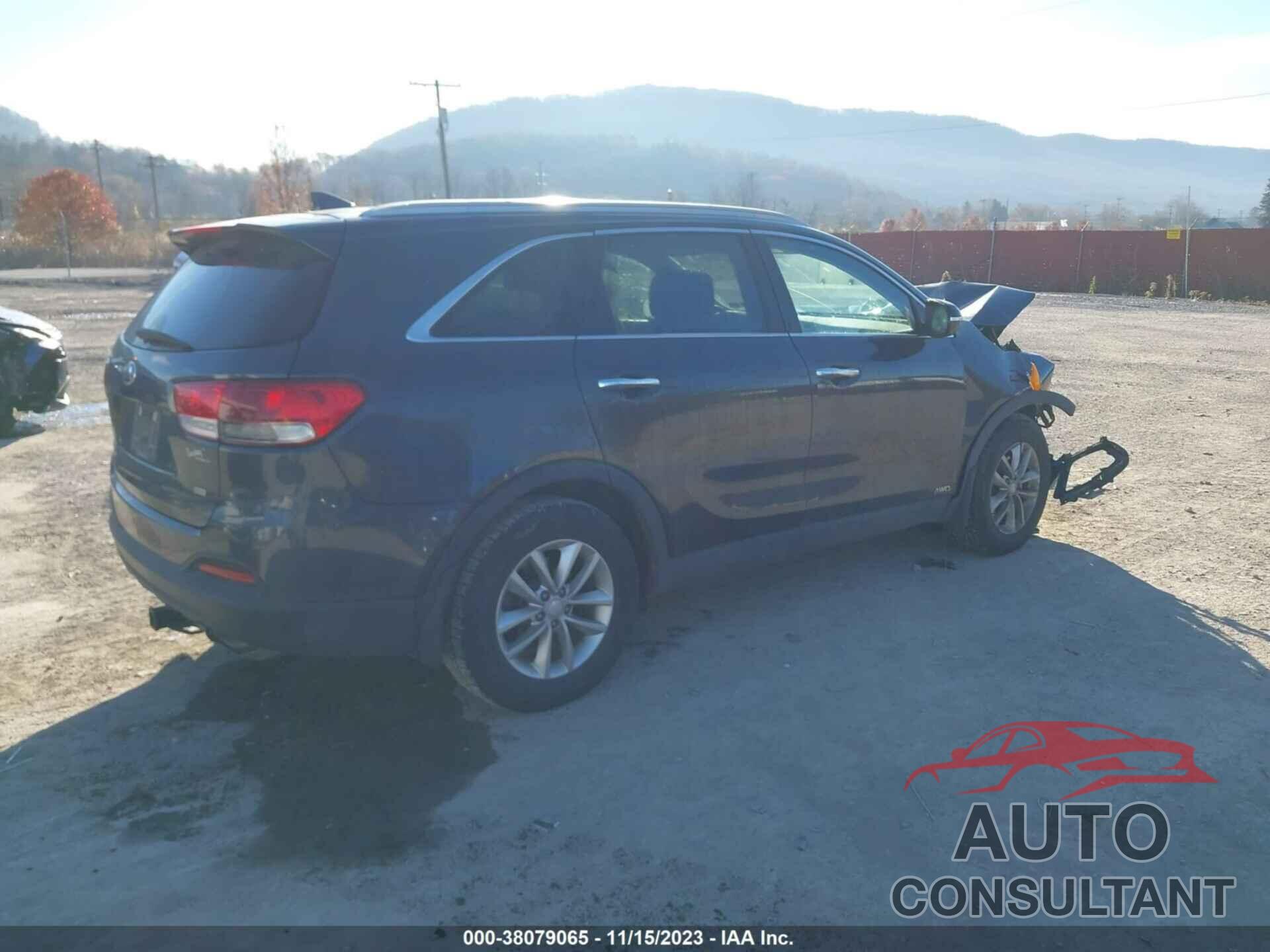 KIA SORENTO 2018 - 5XYPGDA36JG374134