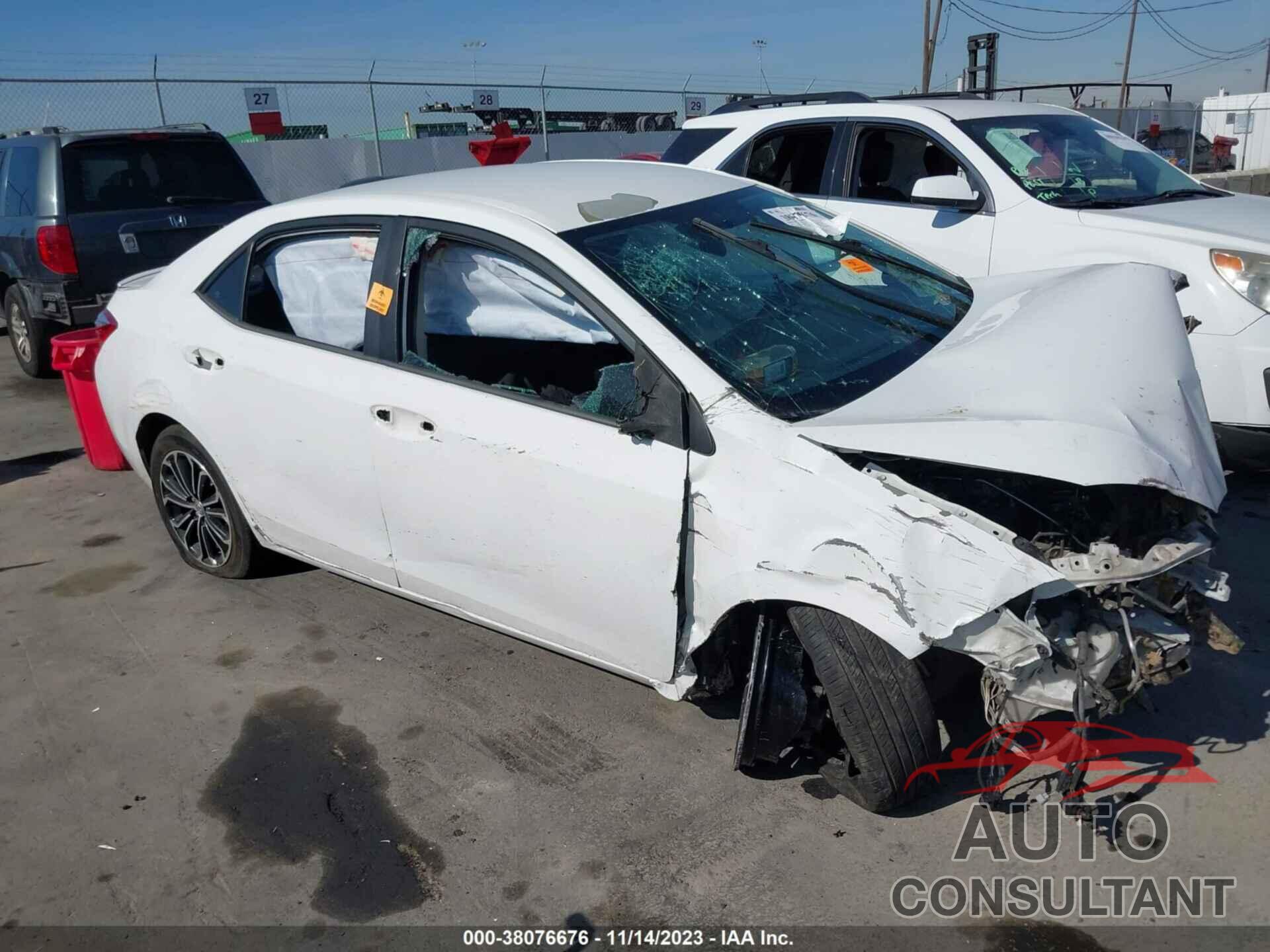 TOYOTA COROLLA 2015 - 5YFBURHE9FP183060