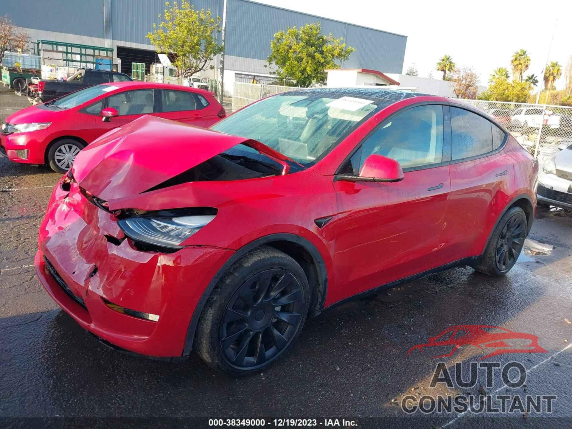 TESLA MODEL Y 2021 - 5YJYGAEE7MF262159