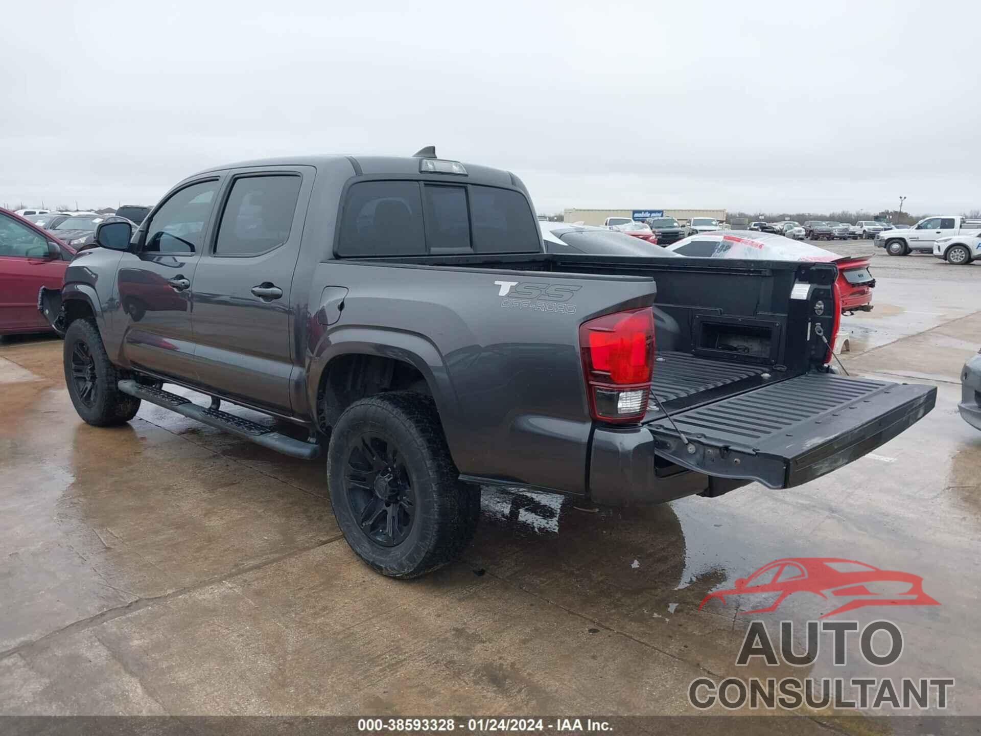 TOYOTA TACOMA 2018 - 5TFAX5GN8JX130213