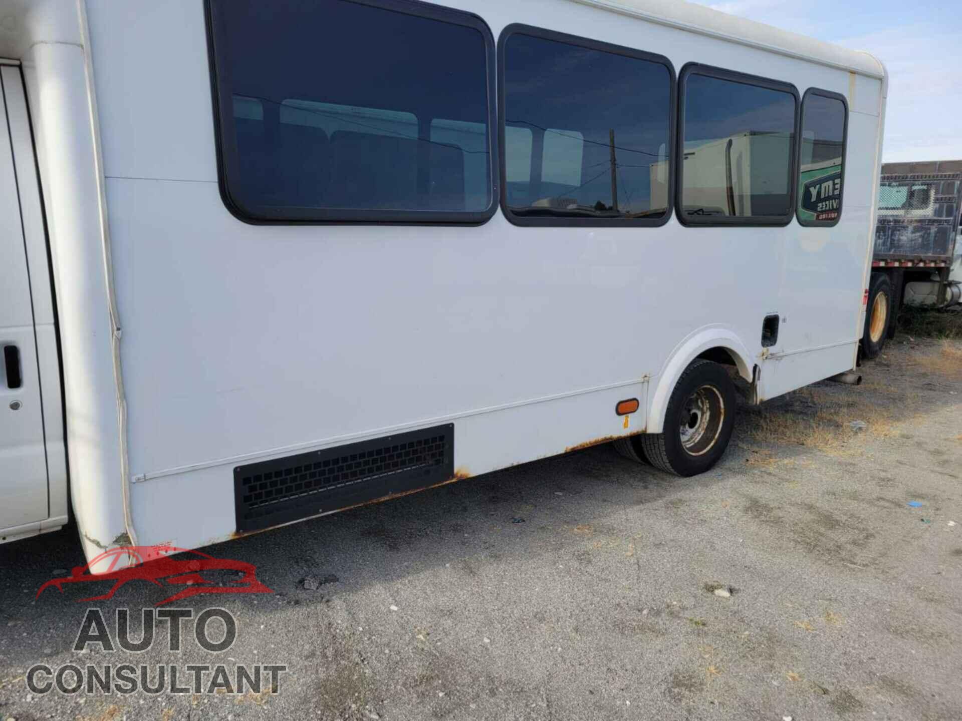 FORD E-450 CUTAWAY 2017 - 1FDFE4FS8HDC32003