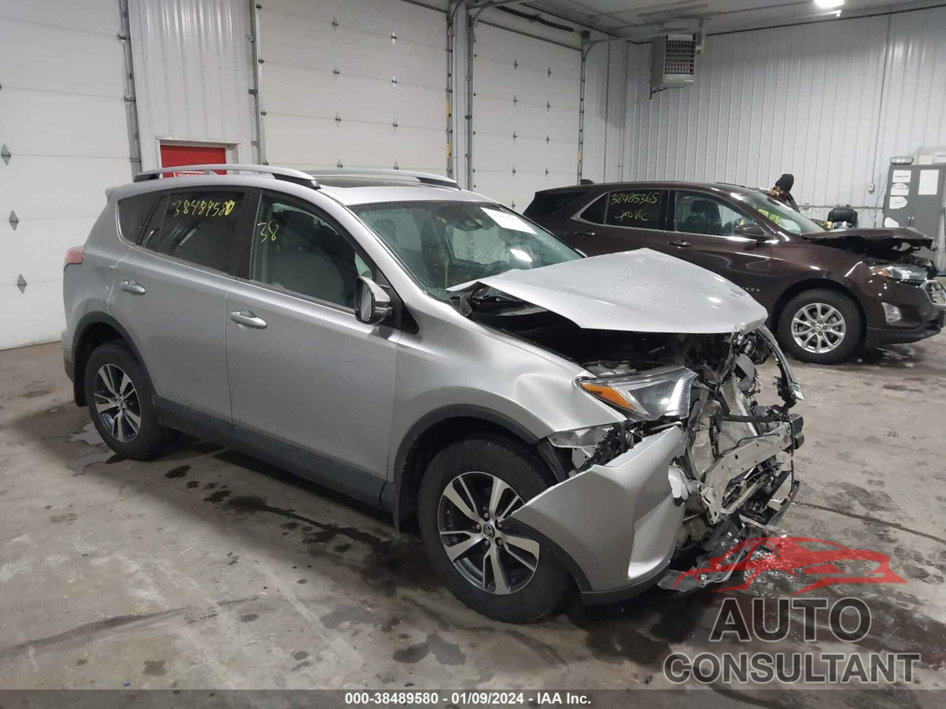 TOYOTA RAV4 2017 - 2T3RFREV6HW684574