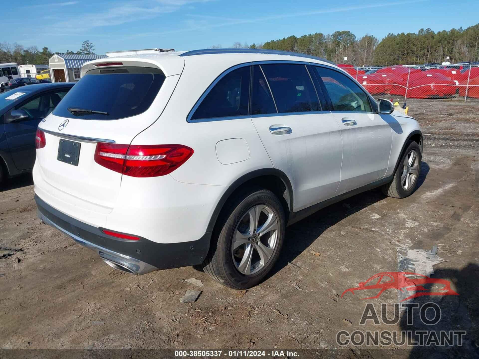 MERCEDES-BENZ GLC 300 2018 - WDC0G4JB6JV093933