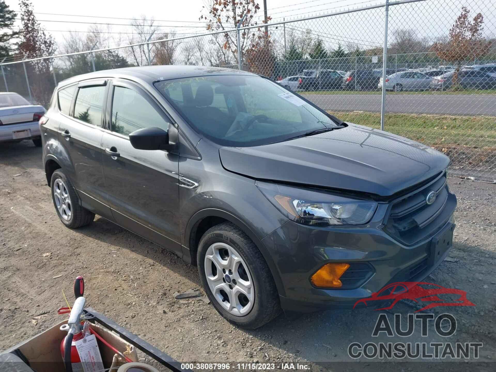 FORD ESCAPE 2018 - 1FMCU0F7XJUD60601