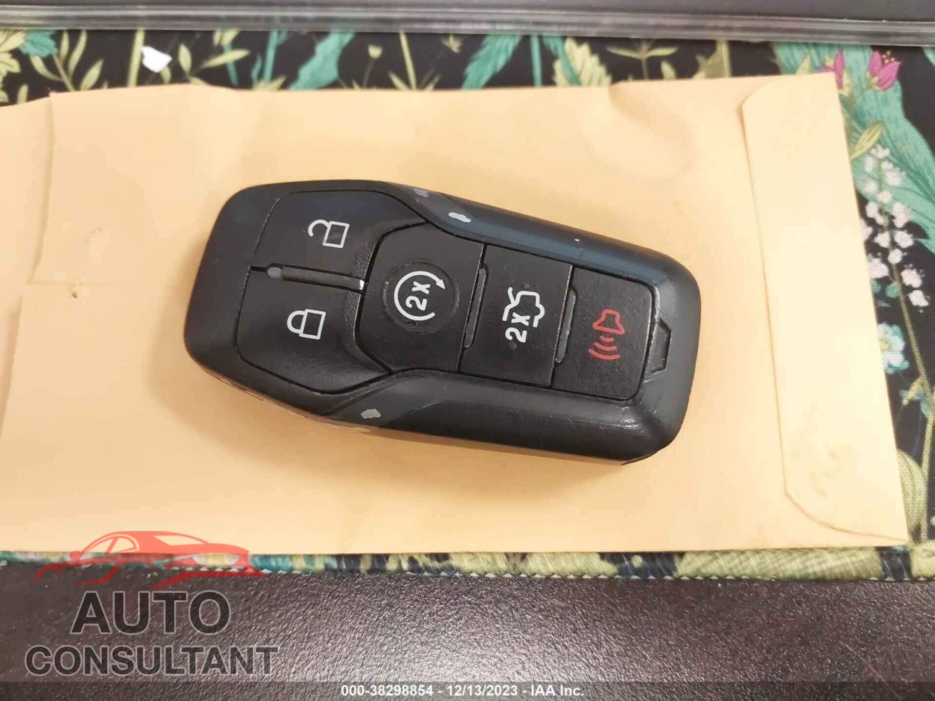 FORD MUSTANG 2016 - 1FA6P8TH2G5282165