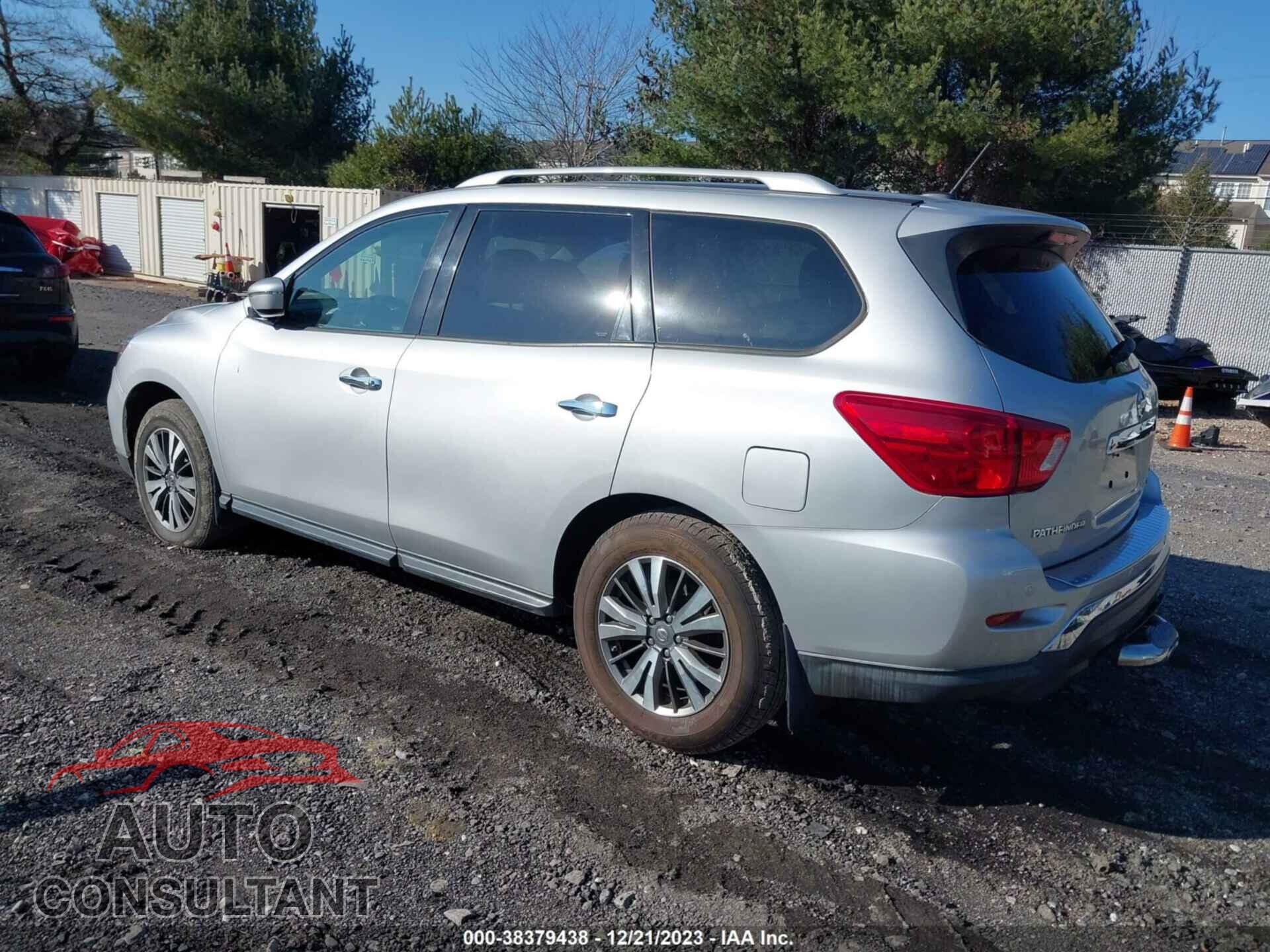 NISSAN PATHFINDER 2017 - 5N1DR2MM9HC632601