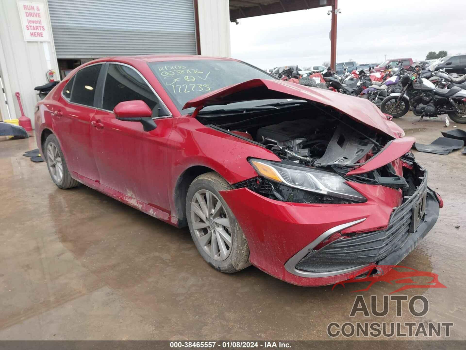 TOYOTA CAMRY 2023 - 4T1C11AK7PU172735