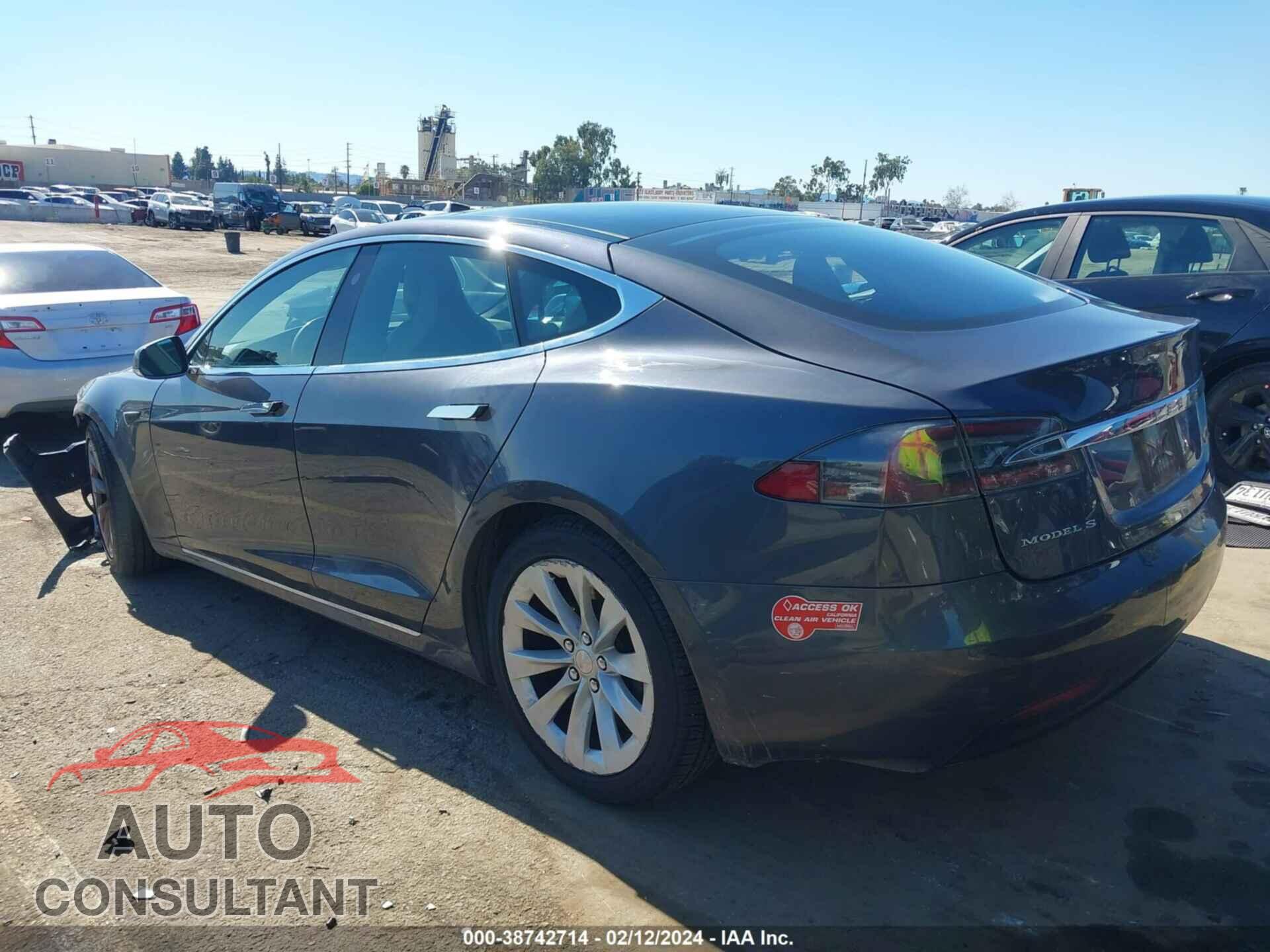 TESLA MODEL S 2017 - 5YJSA1E22HF181203