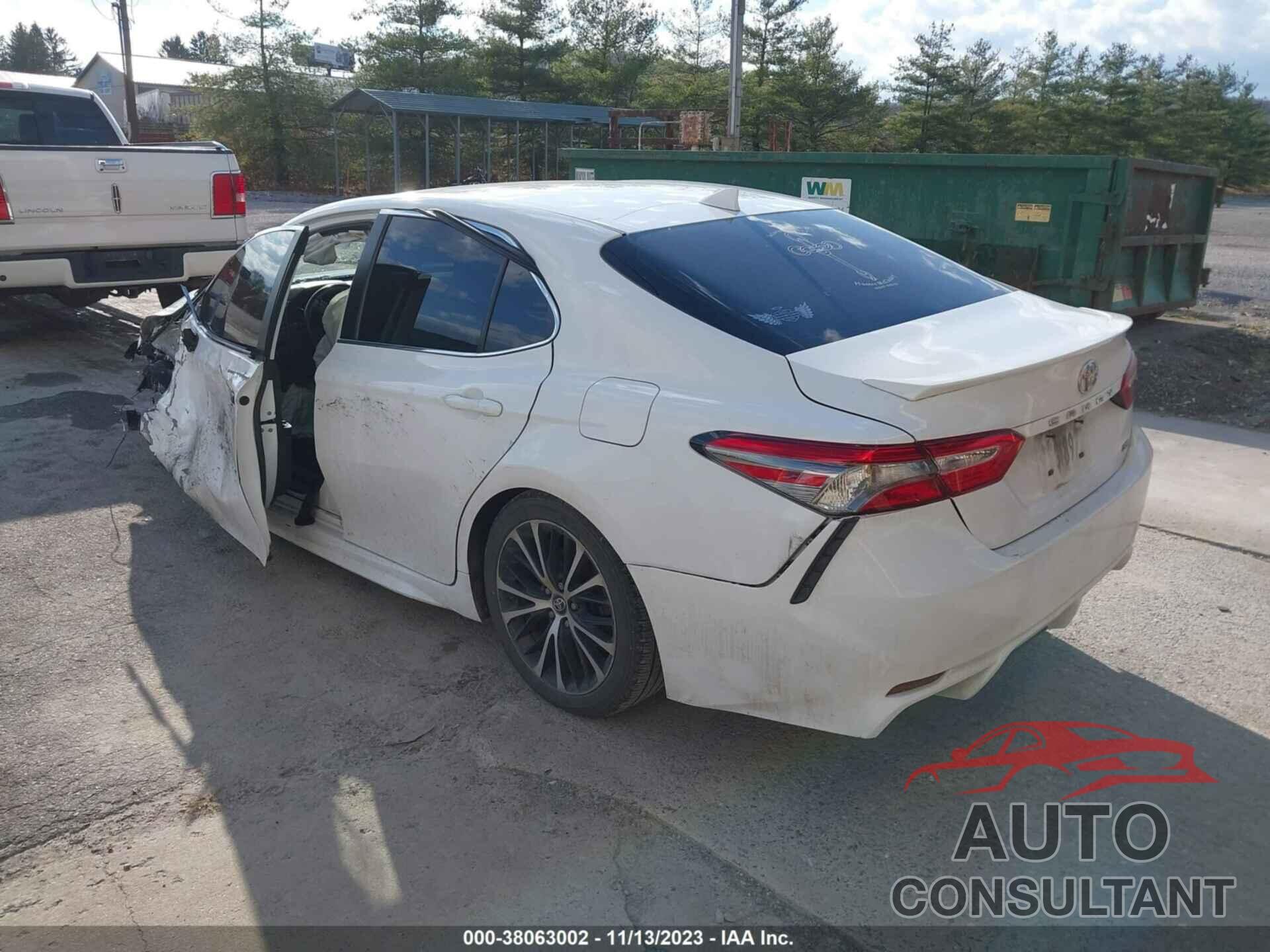 TOYOTA CAMRY 2019 - 4T1B11HK0KU768053