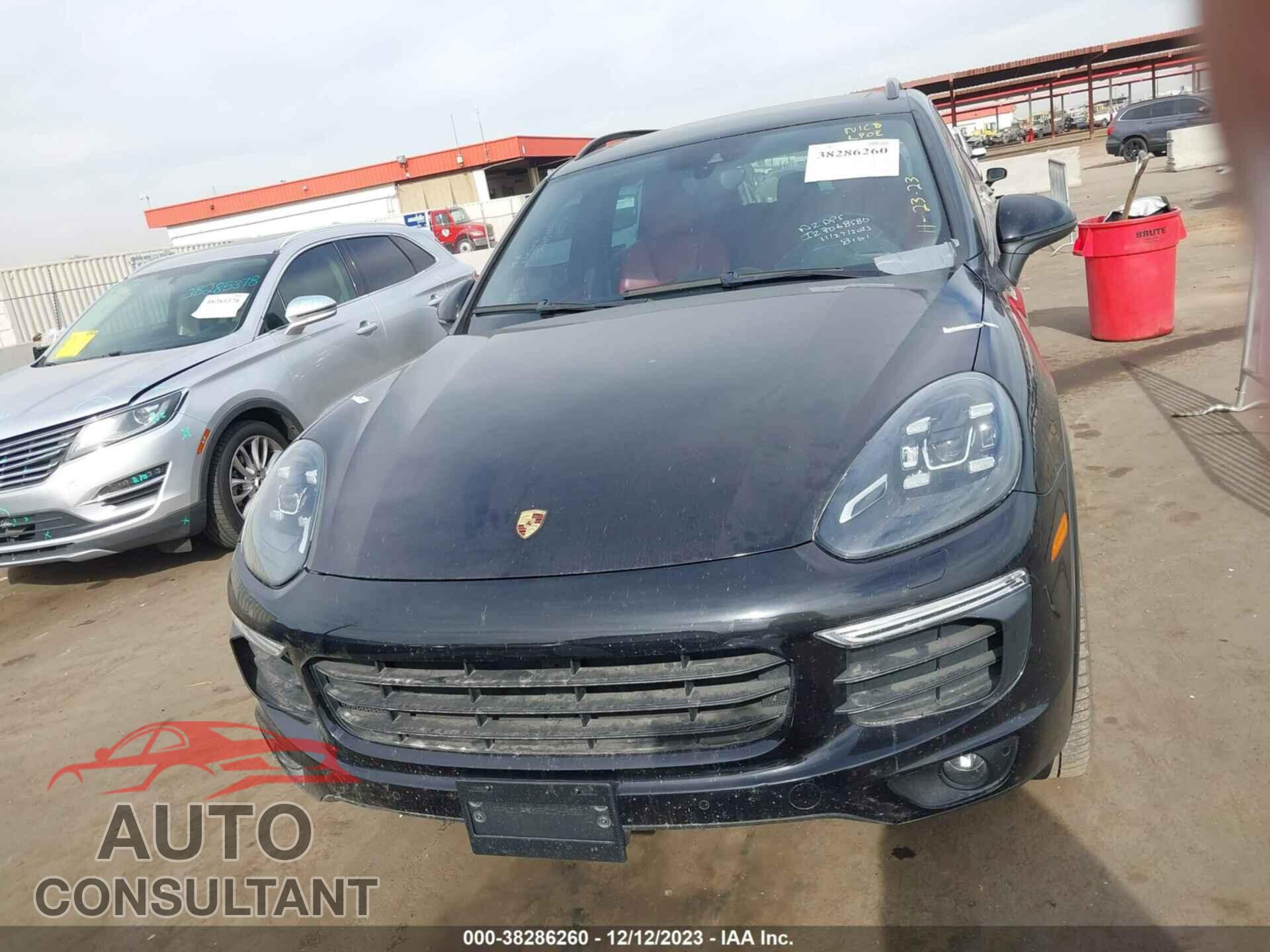 PORSCHE CAYENNE 2017 - WP1AA2A28HKA90249