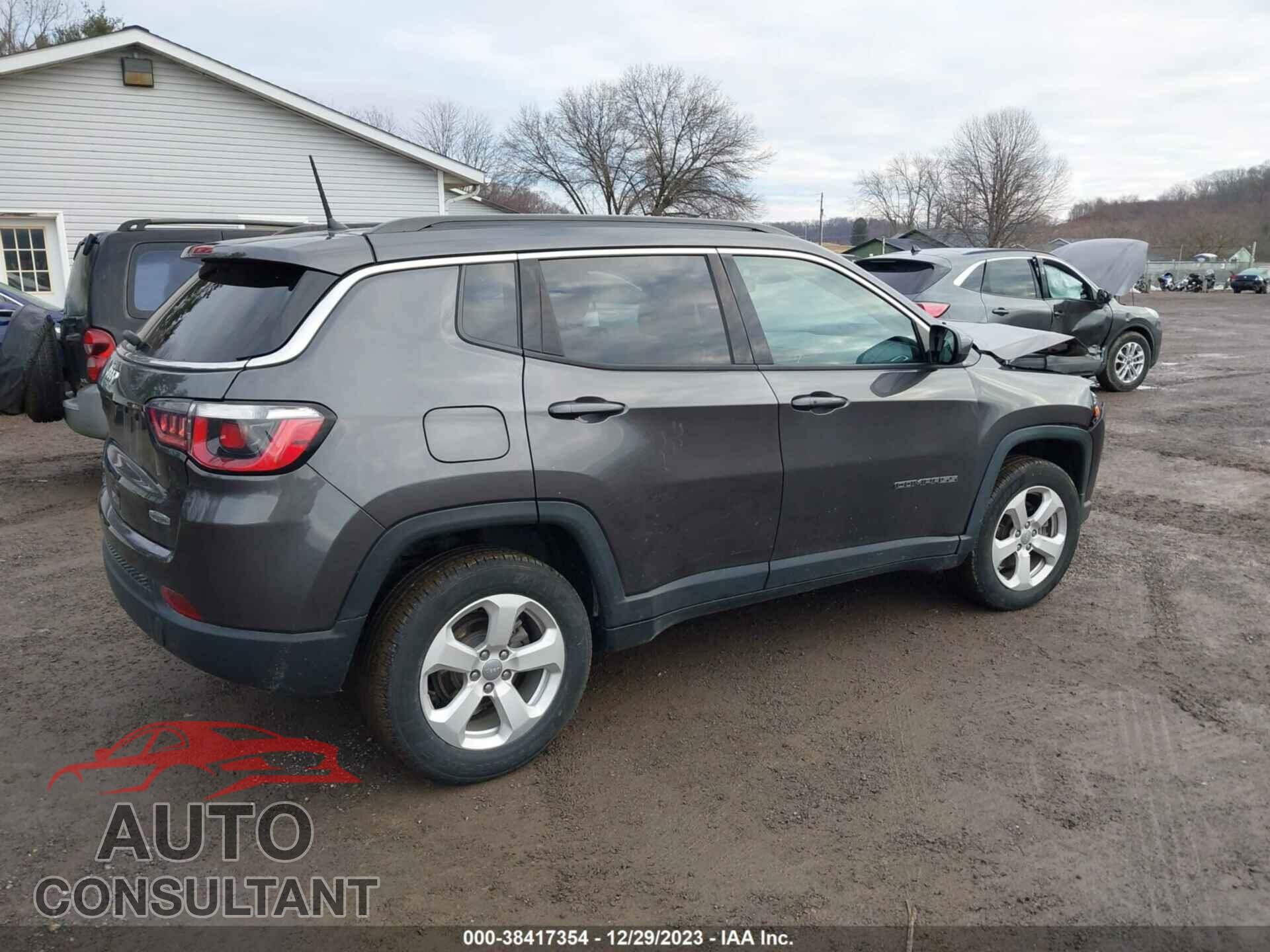 JEEP COMPASS 2018 - 3C4NJDBB2JT361162