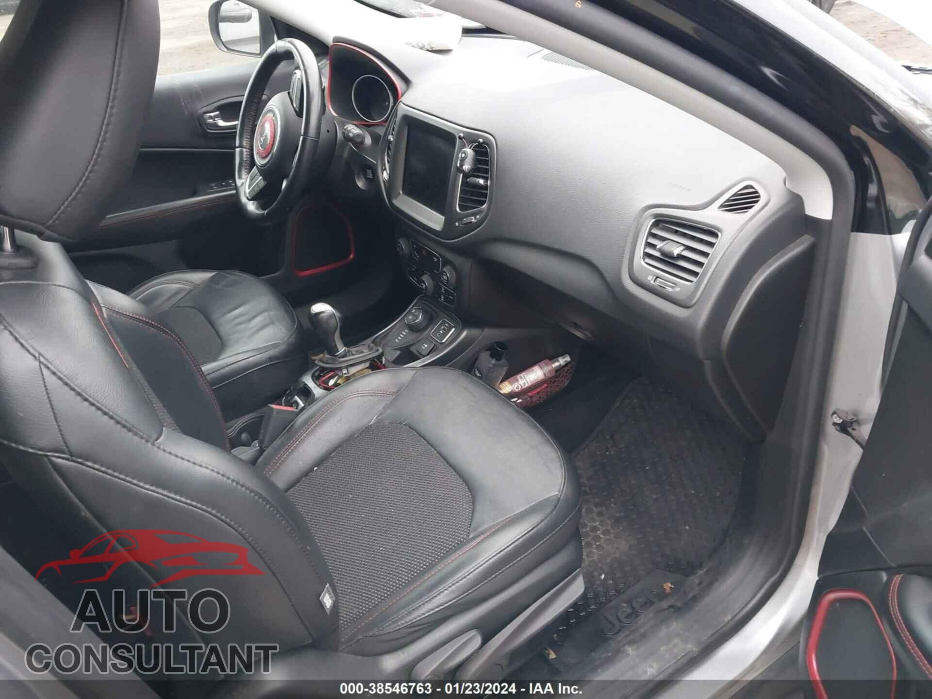 JEEP COMPASS 2019 - 3C4NJDDB8KT790370