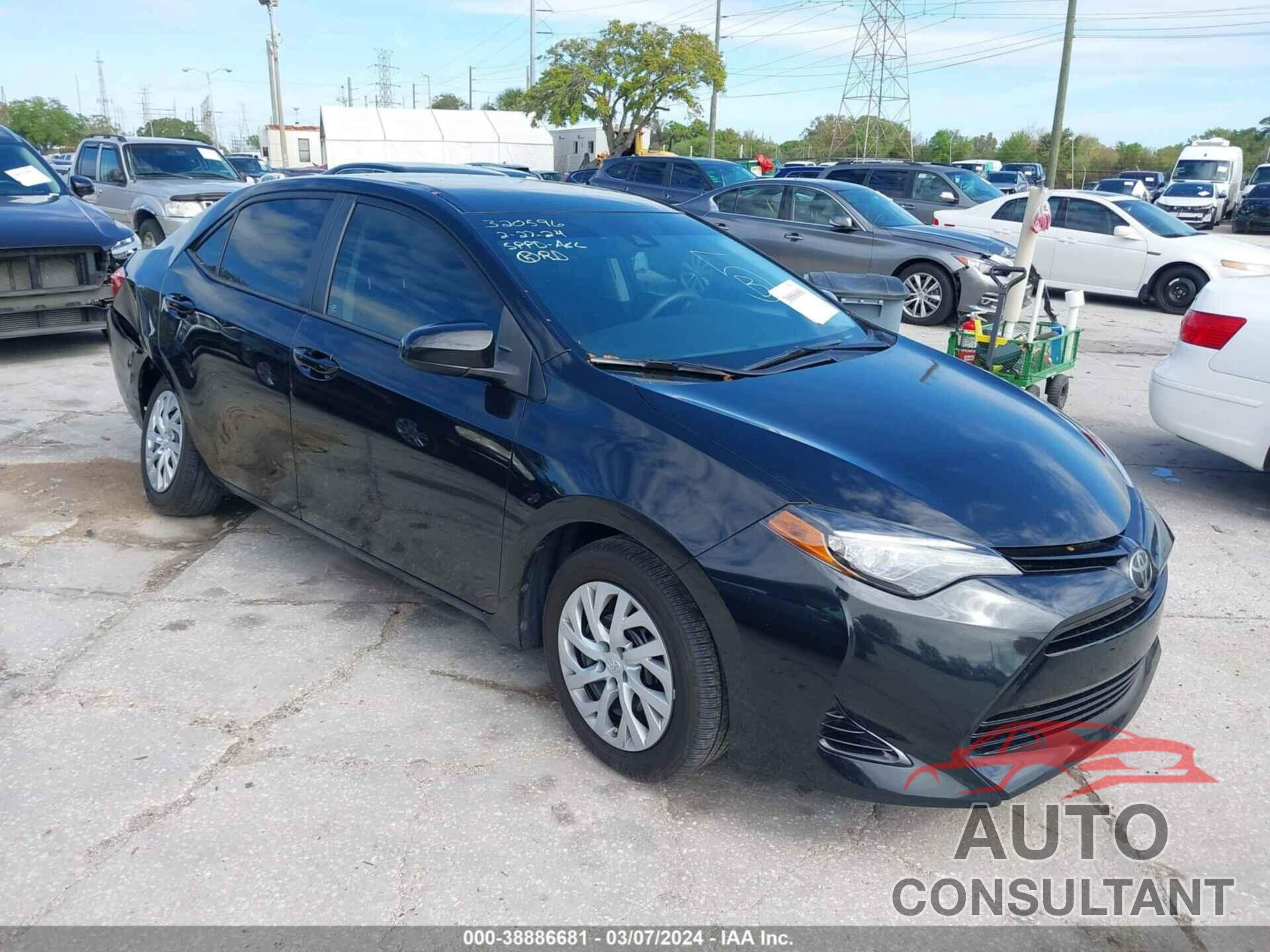 TOYOTA COROLLA 2017 - 5YFBURHE4HP643289