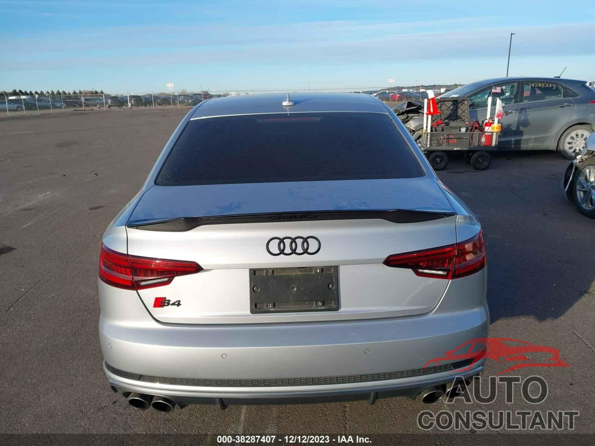 AUDI S4 2019 - WAUC4AF41KA109451