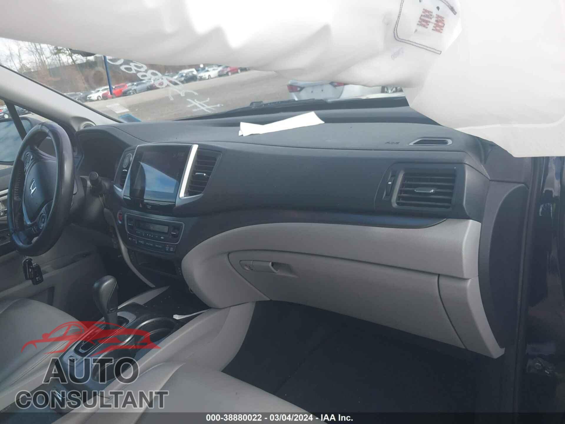 HONDA PILOT 2018 - 5FNYF6H59JB007603